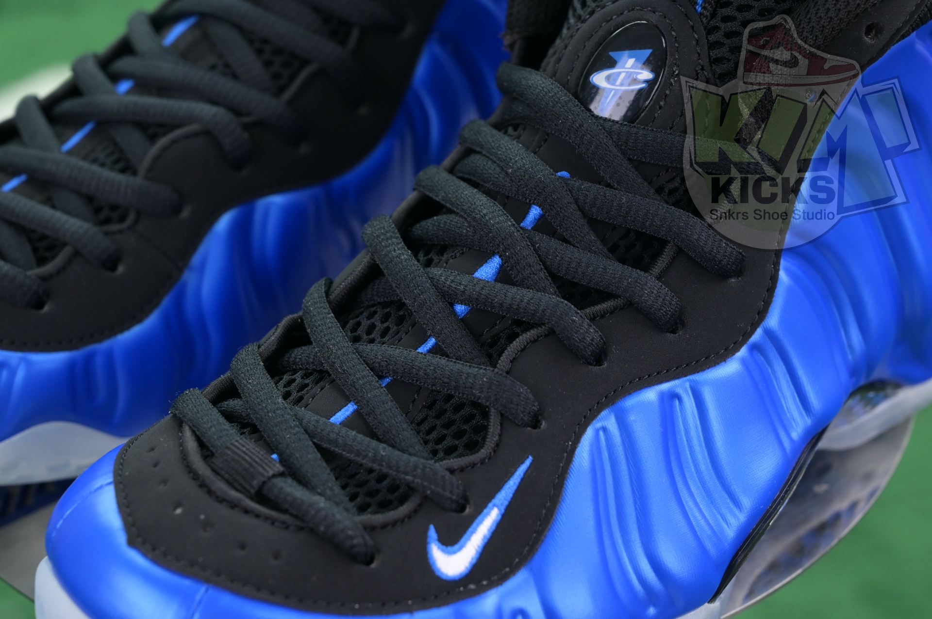 Nike Foamposite One“Dark Neon Royal”