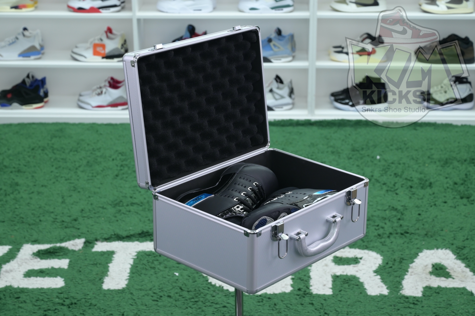 Jordan Air Jordan 17 OG Low Black Chrome