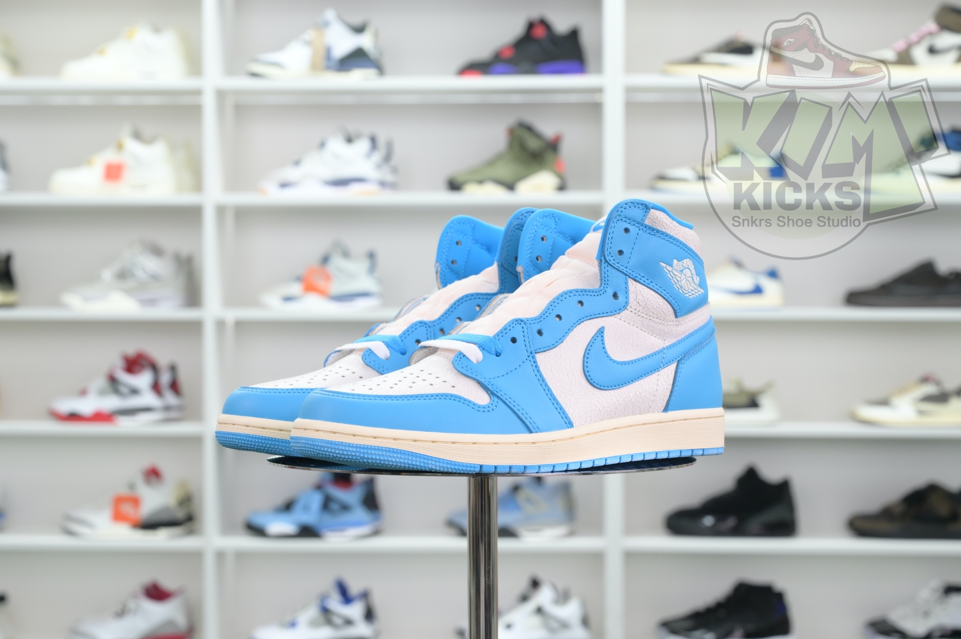 Air Jordan 1 High OG“UNC Reimagined”