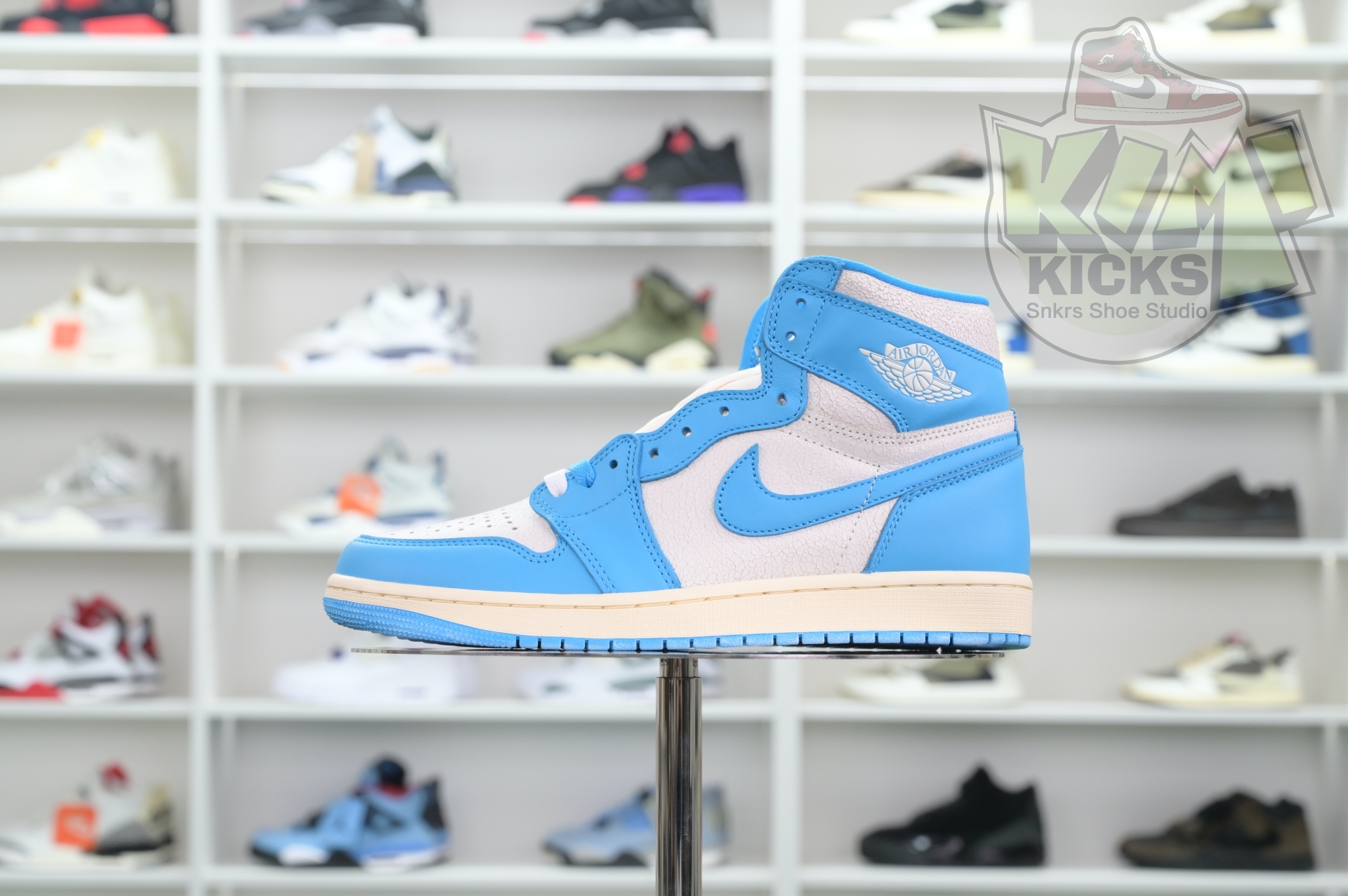 Air Jordan 1 High OG“UNC Reimagined”