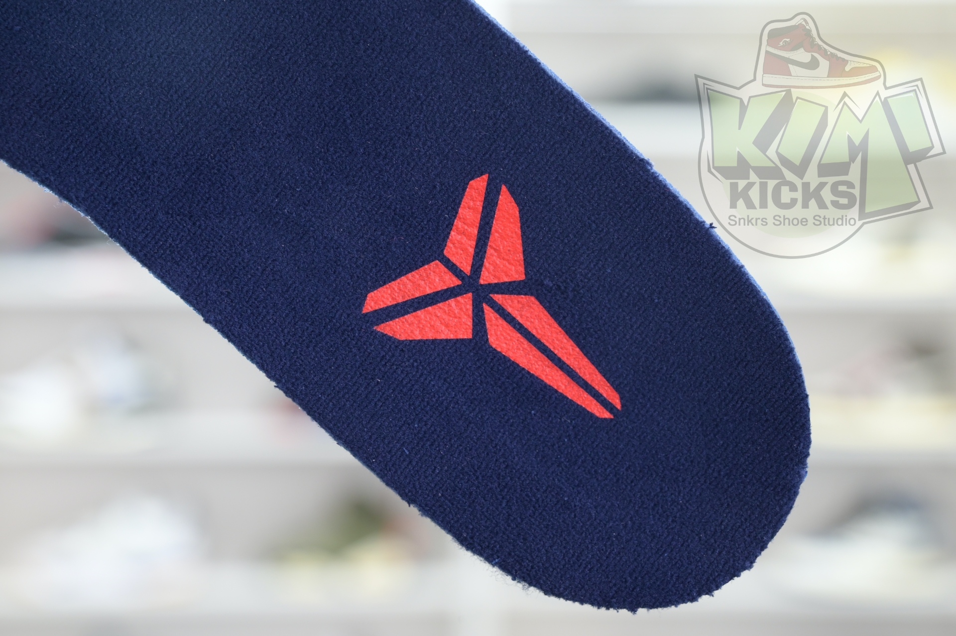 Caitlin Clark x Nike Kobe 5 Protro“Indiana Fever