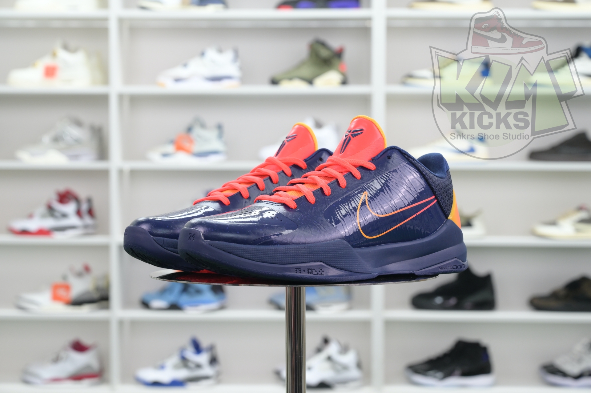 Caitlin Clark x Nike Kobe 5 Protro“Indiana Fever