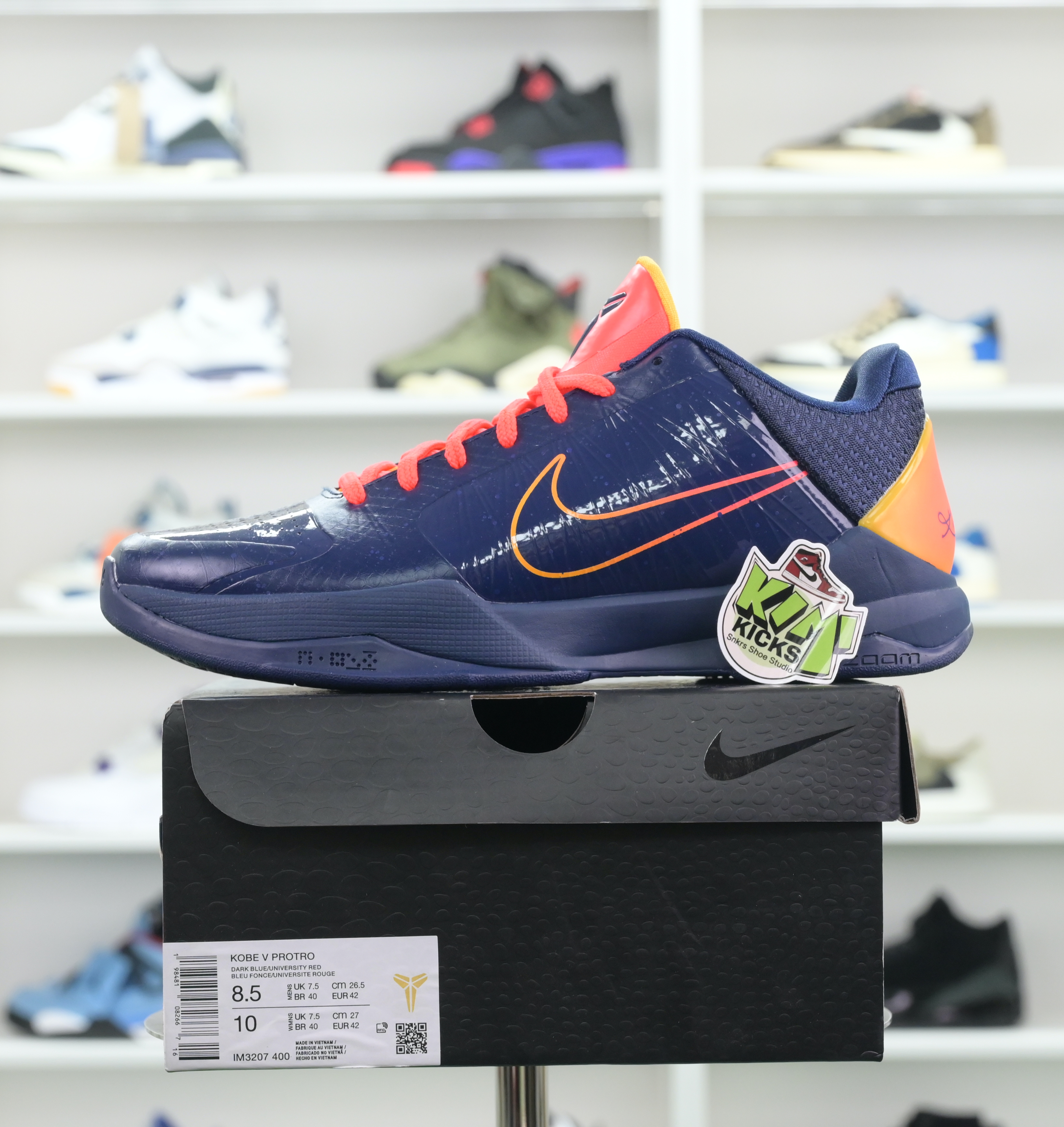 Caitlin Clark x Nike Kobe 5 Protro“Indiana Fever