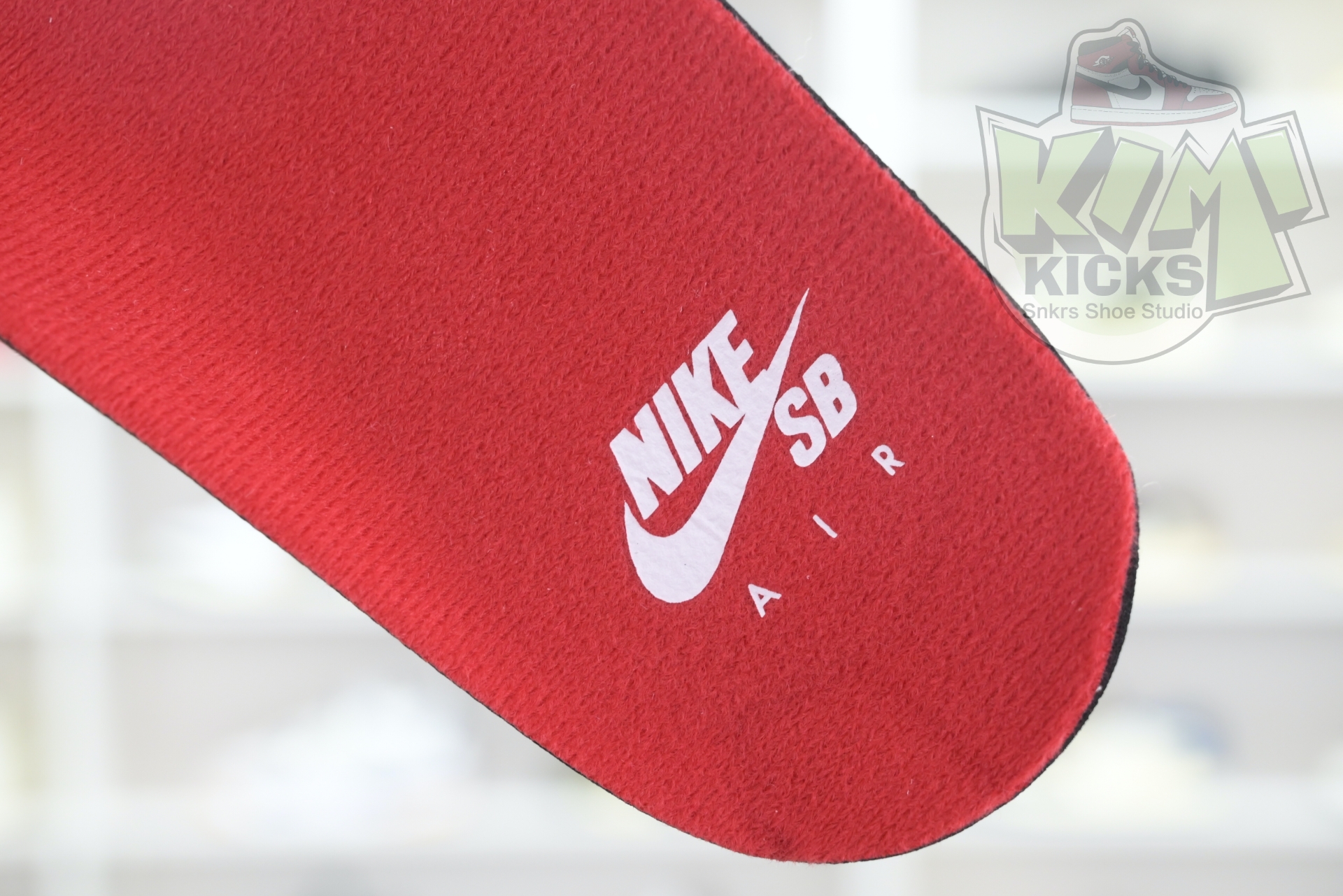 Nike SB x Jordan Air Jordan4“Varsity Red”