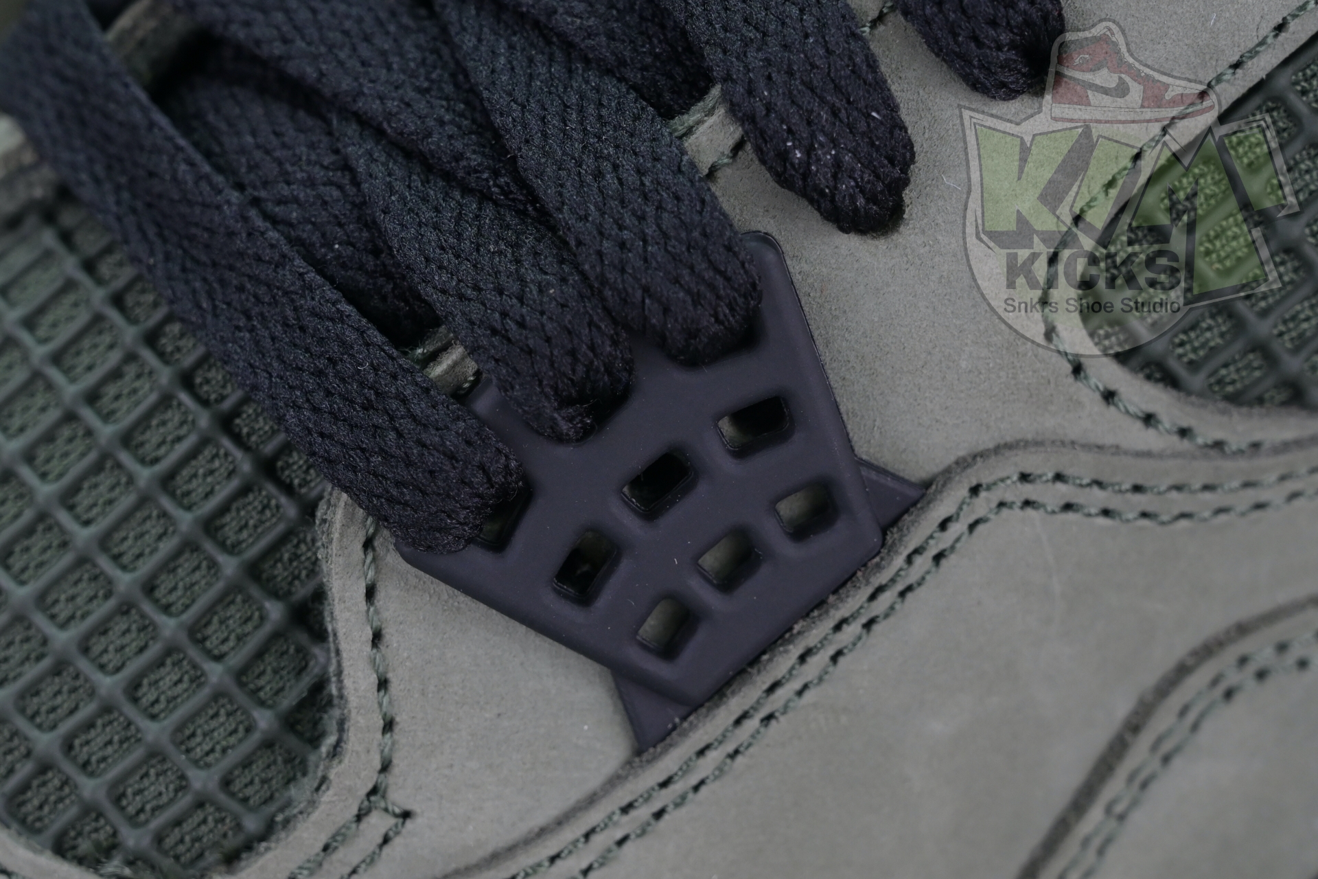 UNDEFEATED x Jordan Air Jordan 4  B1519-200