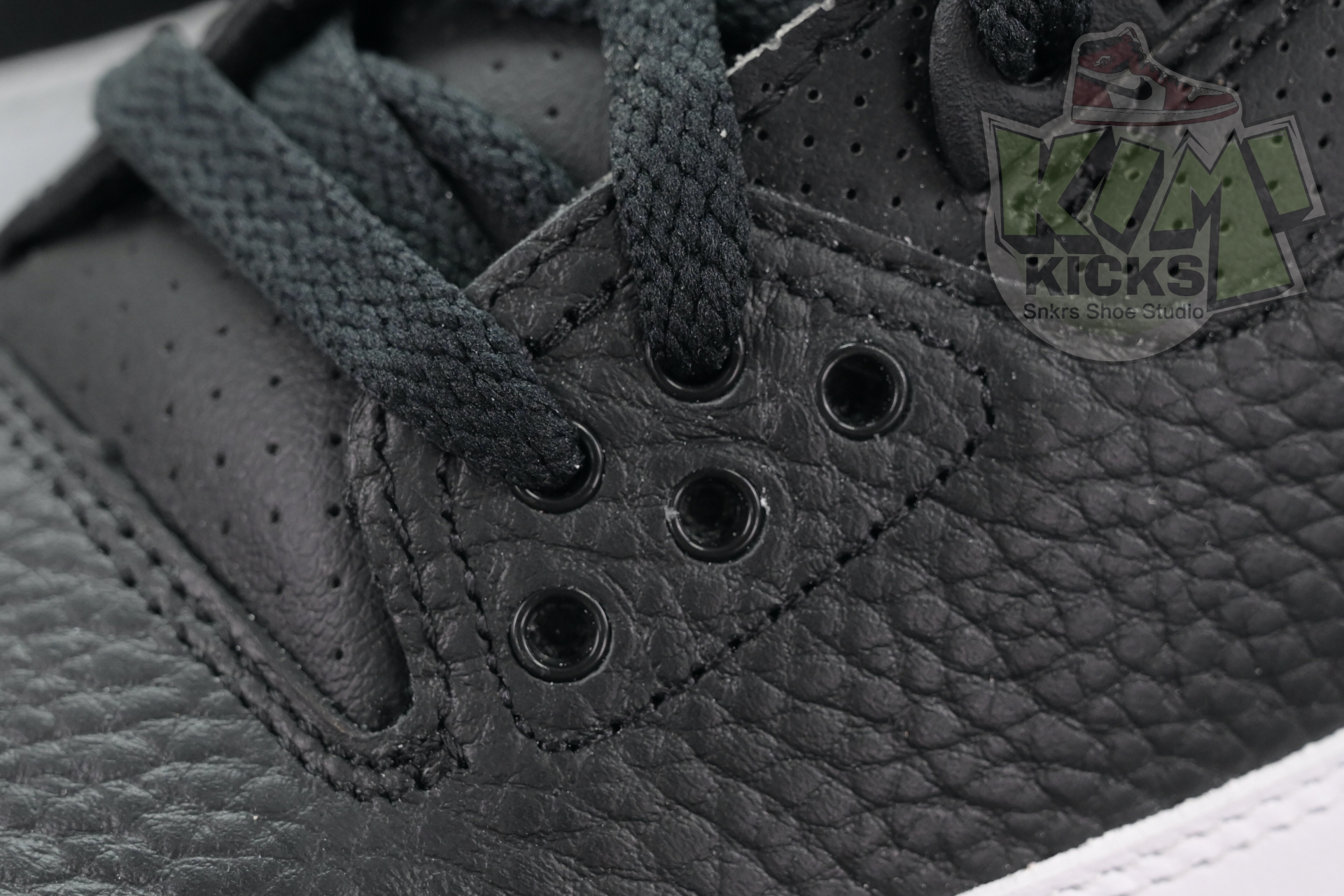 Fragment Design x Jordan Air Jordan 3“Black/ White”  DA3595-001