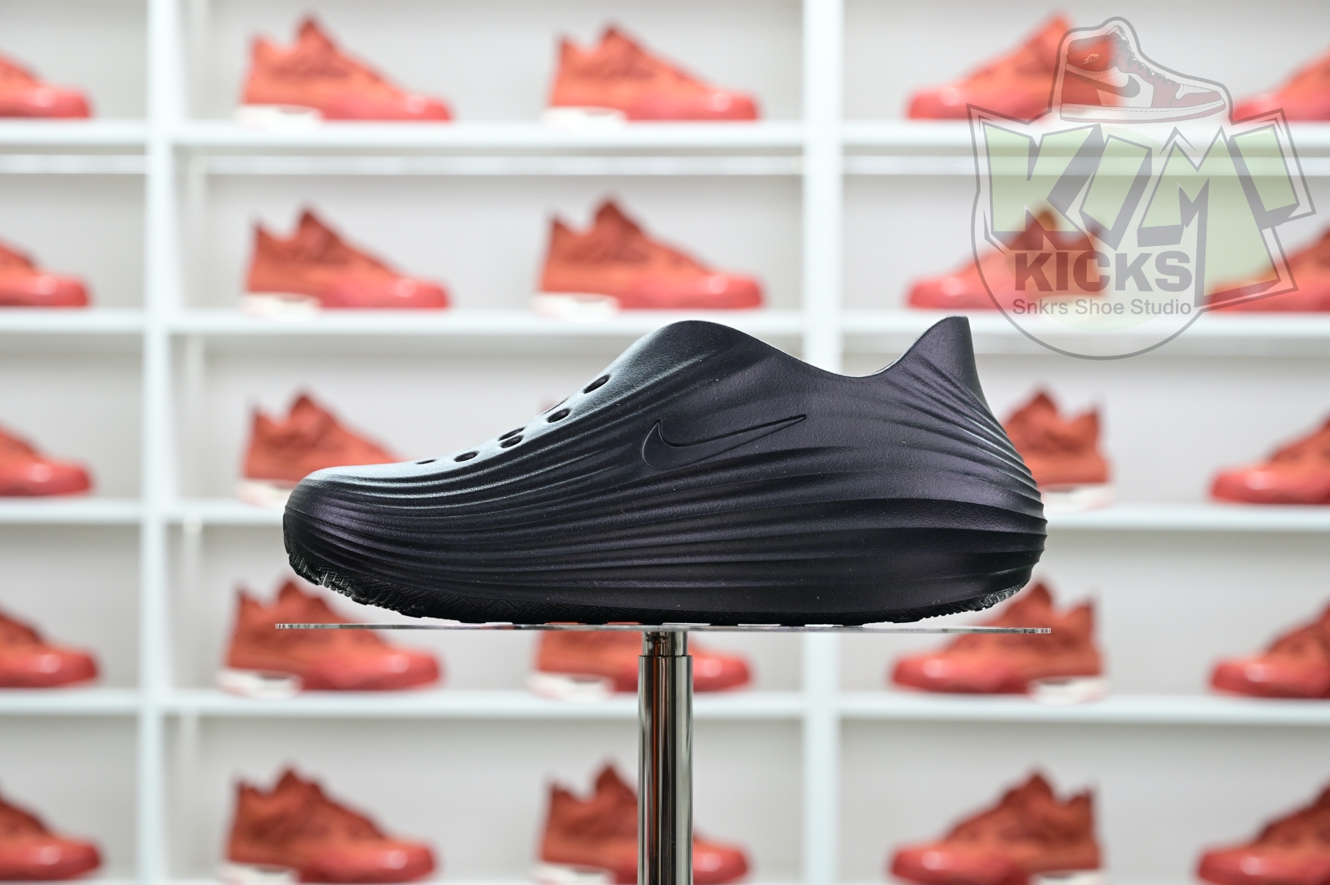 Nike ReactX Rejuven8  HV5062-001