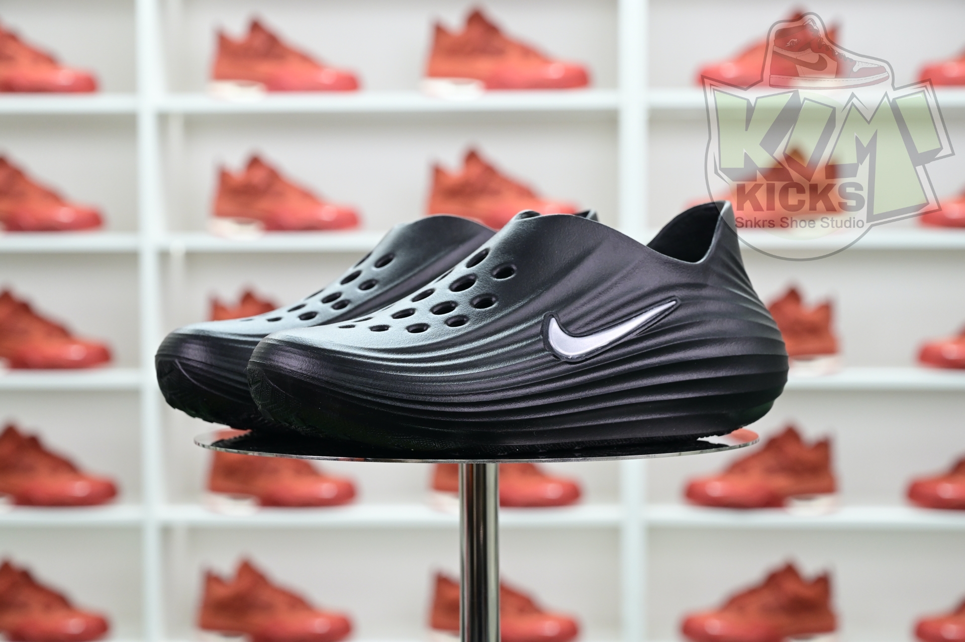 Nike ReactX Rejuven8  HV5062-001