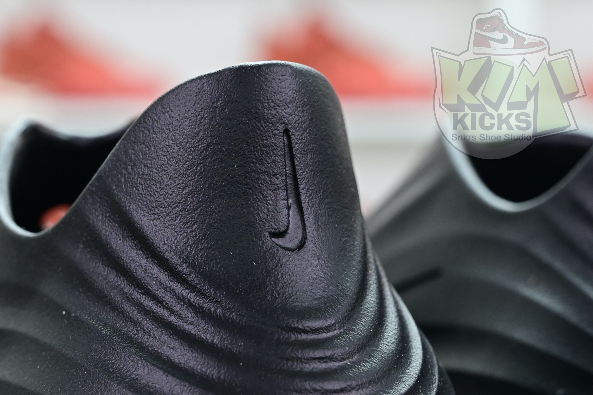 Nike ReactX Rejuven8  HV5062-001