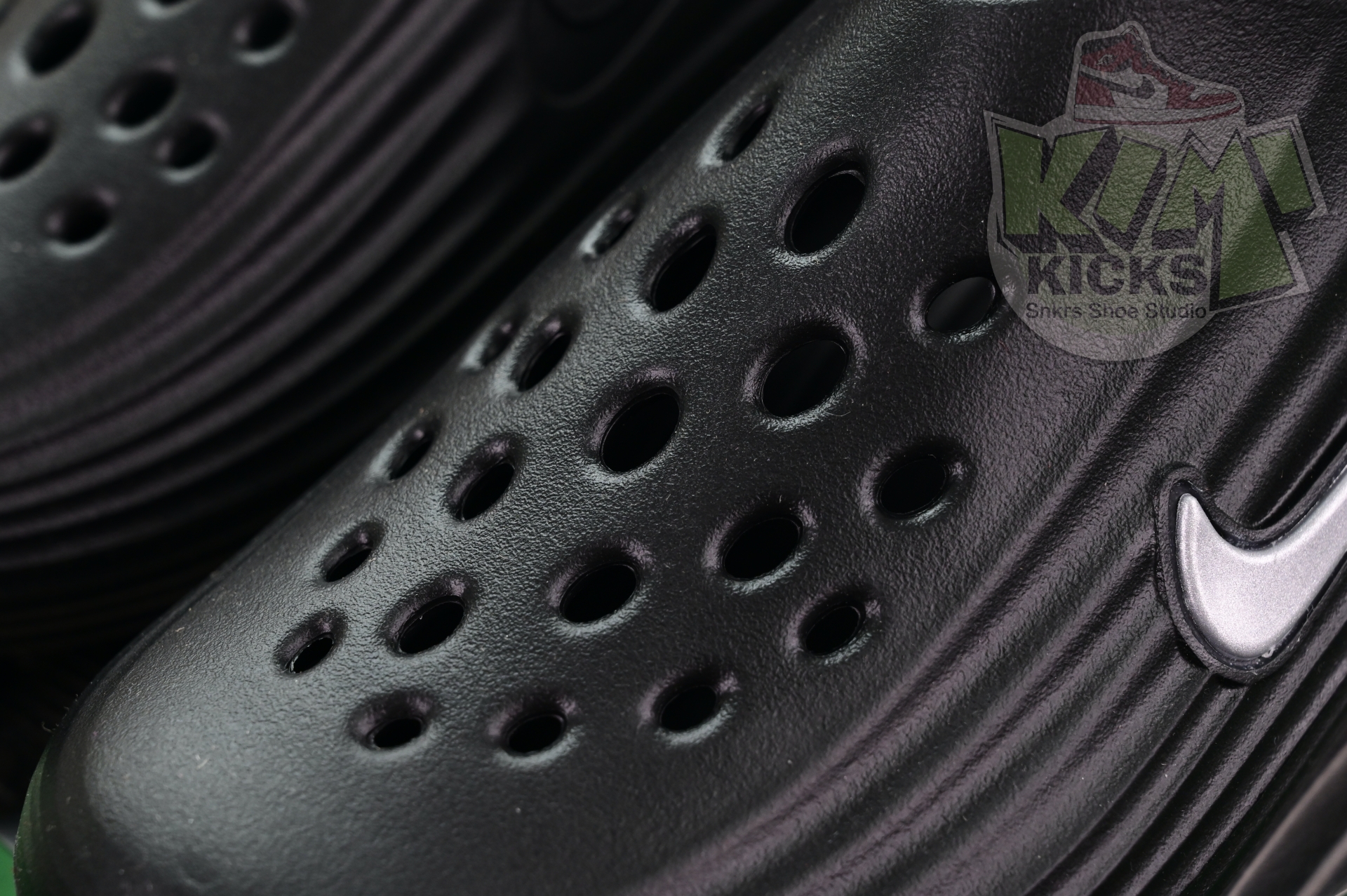 Nike ReactX Rejuven8  HV5062-001