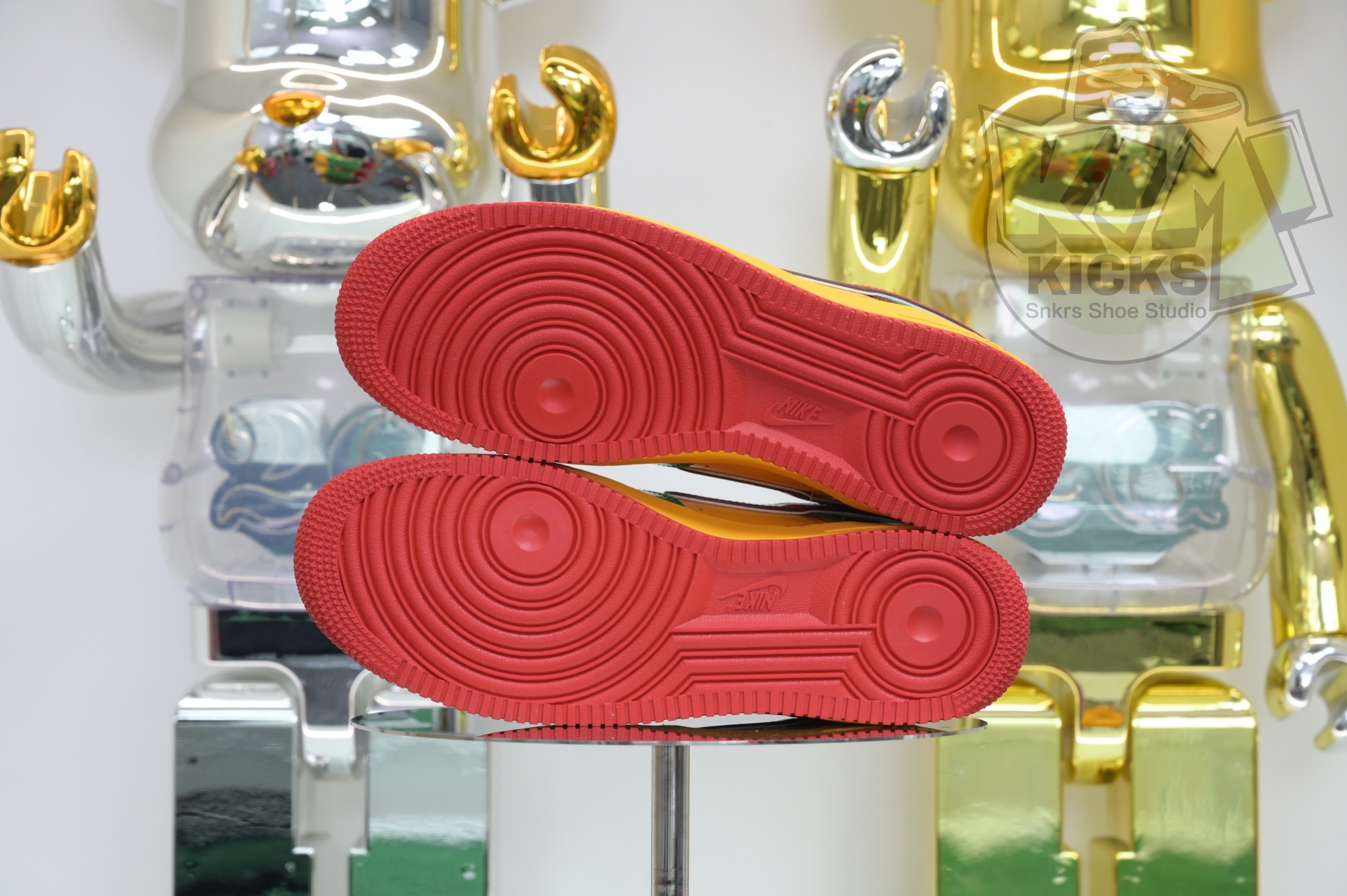 Nike Air Force 1 IH4383-300