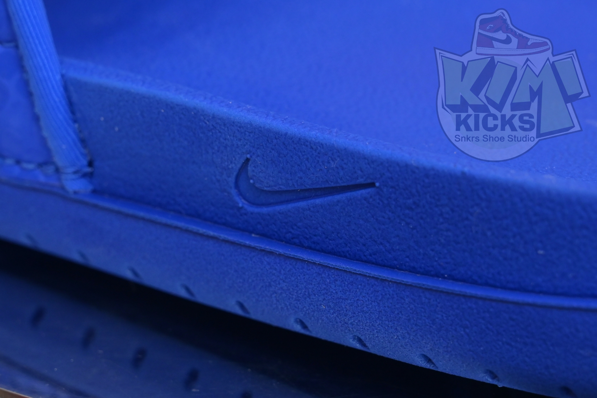 Nike Kobe Offcourt Slides  IP2870-400