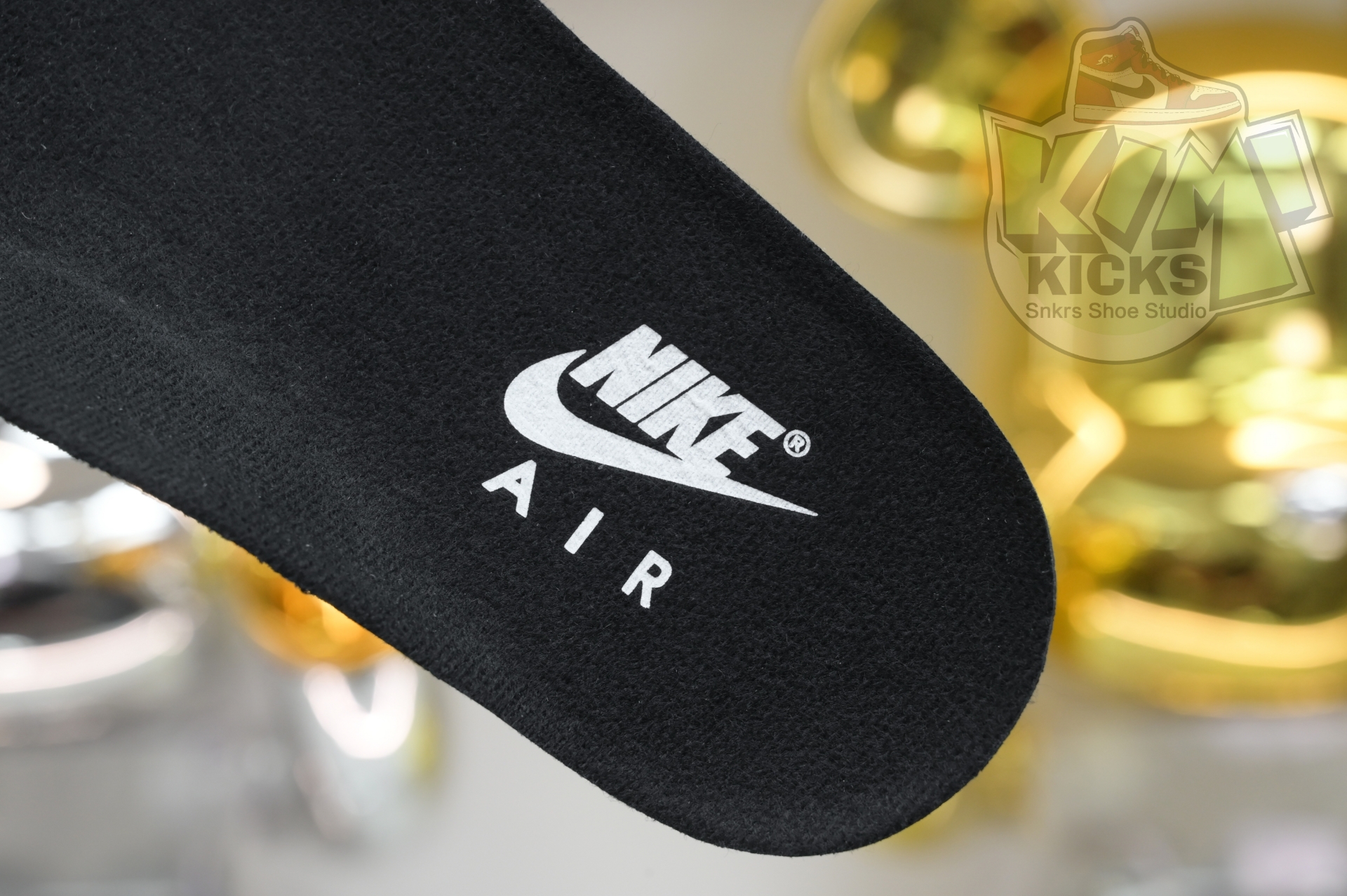 Air Jordan 11 Low“Bred” FV5104-006