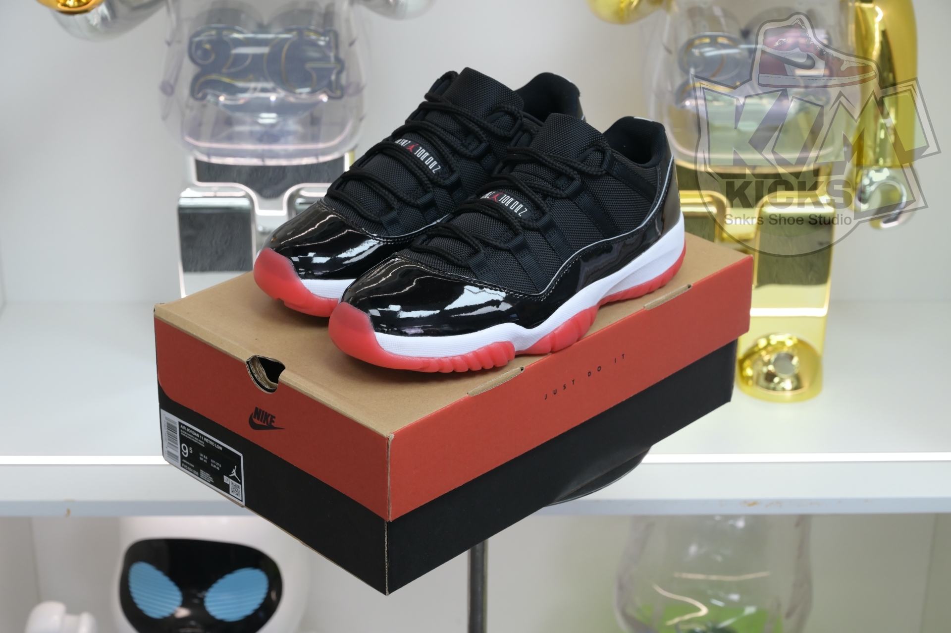 Air Jordan 11 Low“Bred” FV5104-006