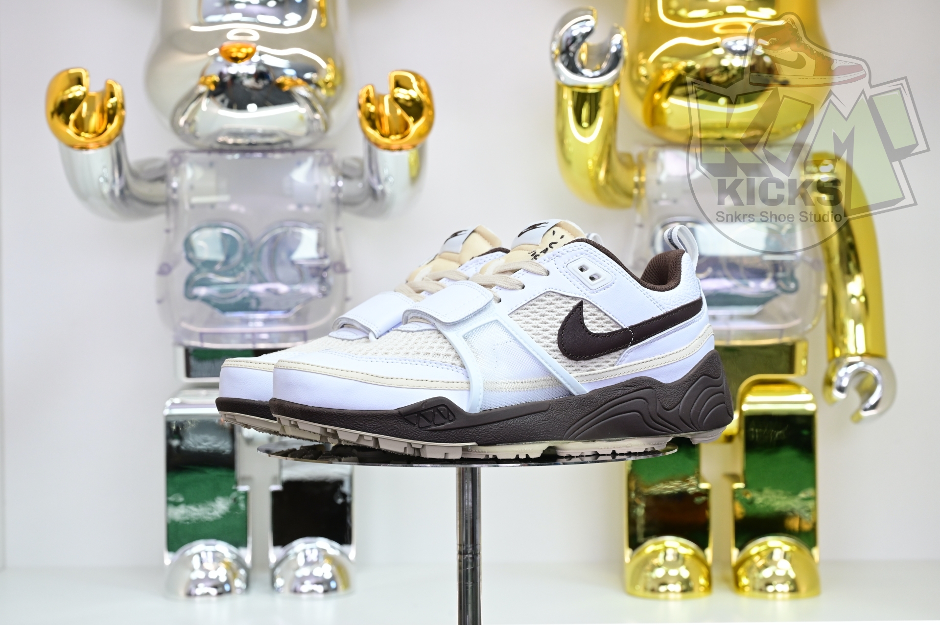 Travis Scott x Nike ZOOM Field JAXX“White/ Light Chocolate”HQ3073-100