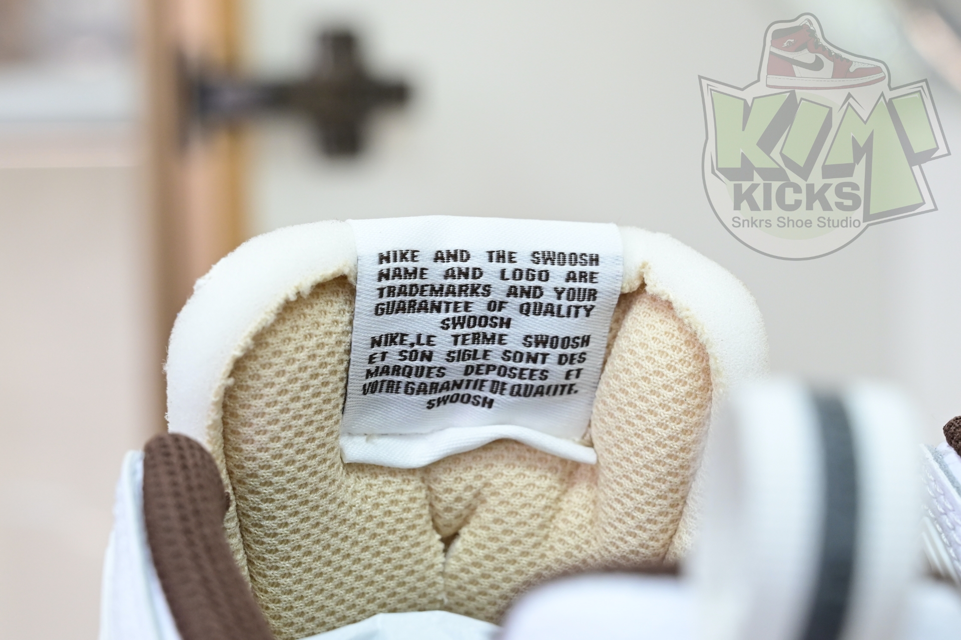 Travis Scott x Nike ZOOM Field JAXX“White/ Light Chocolate”HQ3073-100