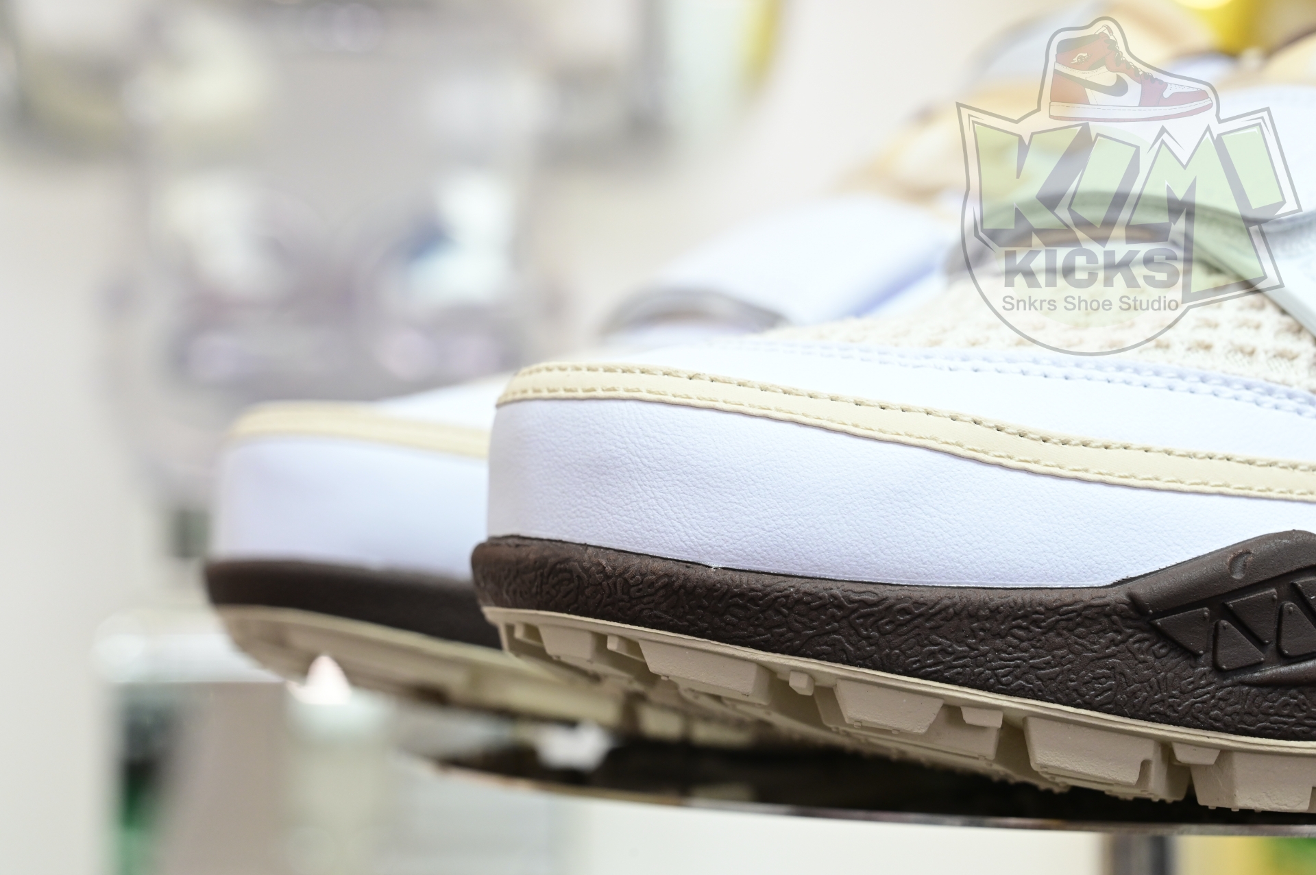 Travis Scott x Nike ZOOM Field JAXX“White/ Light Chocolate”HQ3073-100