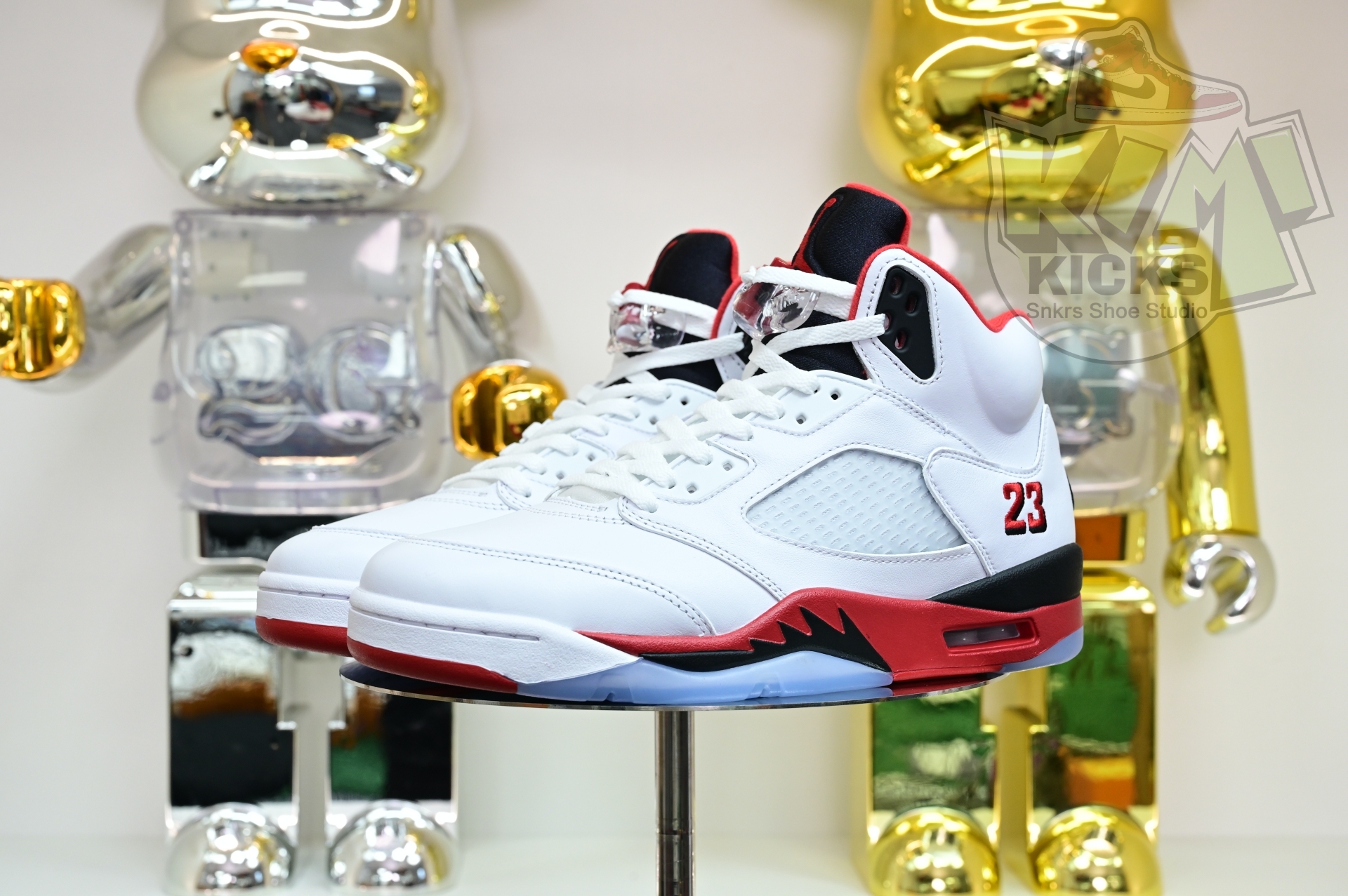 Air Jordan 5 Fire Red“Black Tongue”  HQ7978-101