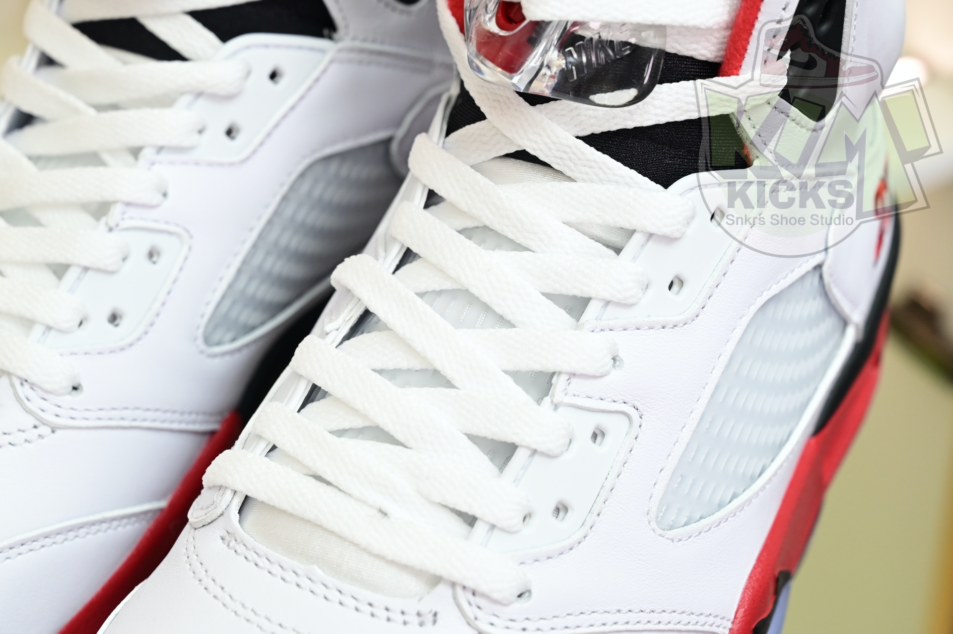 Air Jordan 5 Fire Red“Black Tongue”  HQ7978-101