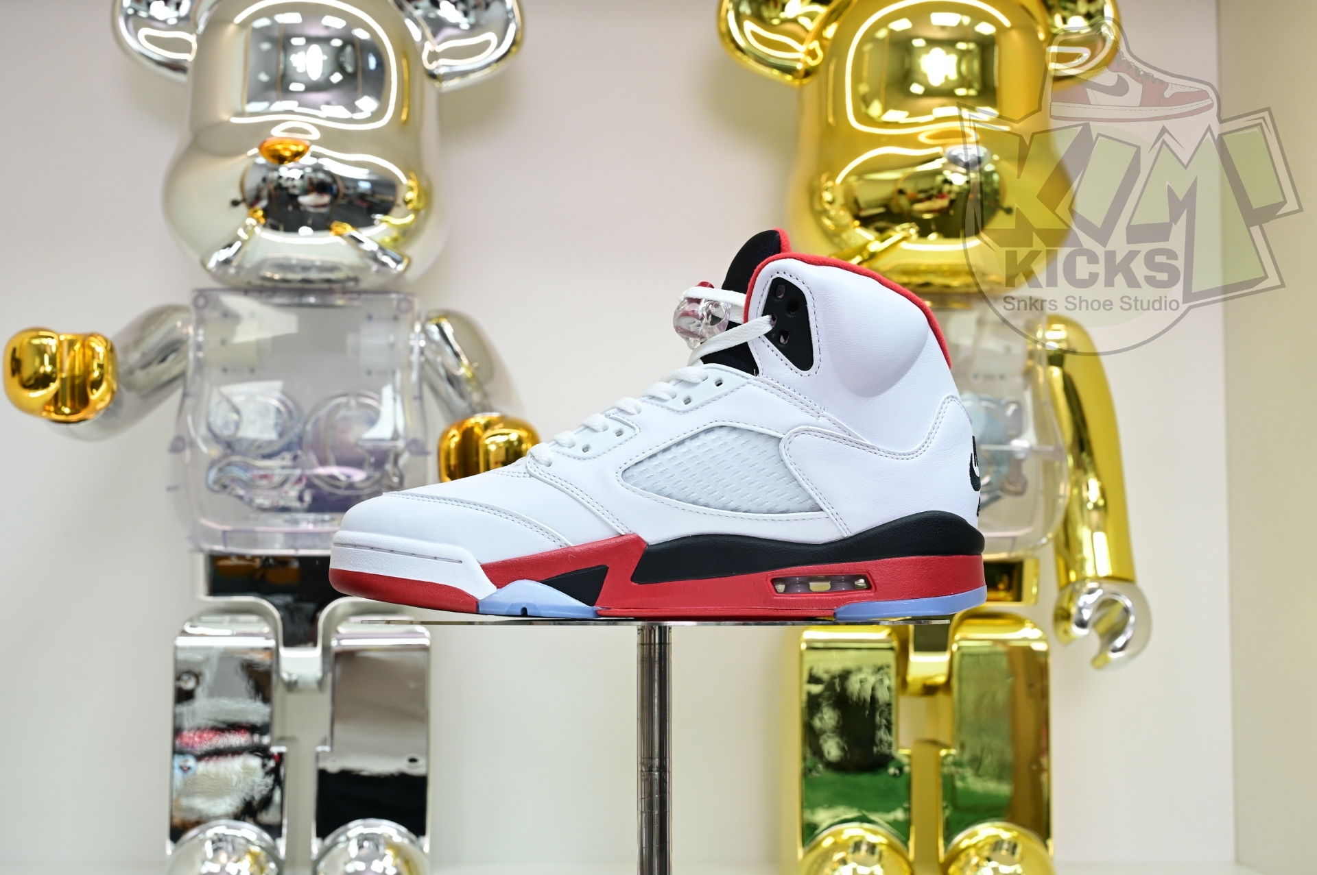 Air Jordan 5 Fire Red“Black Tongue”  HQ7978-101