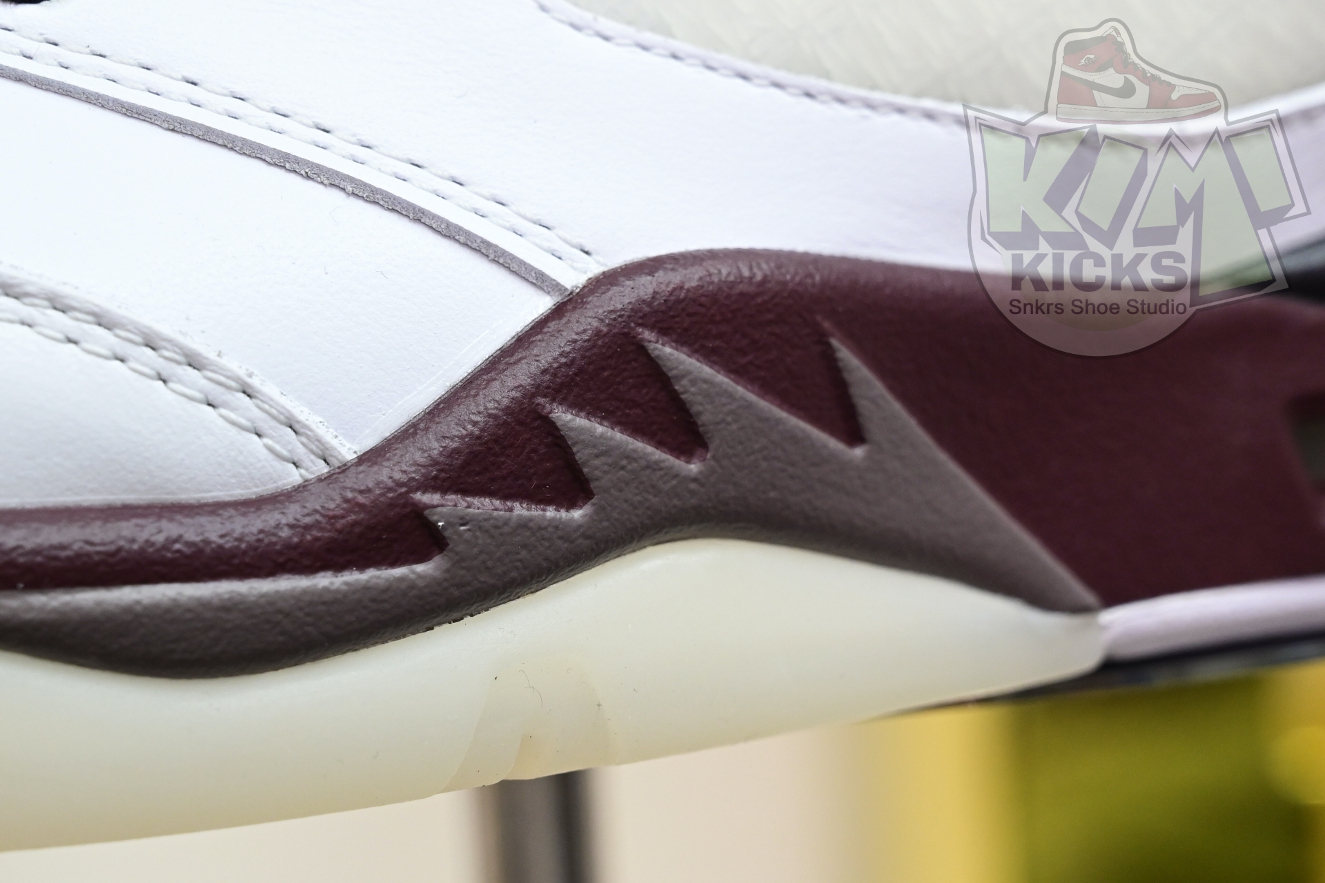 A Ma Maniére x  Air Jordan 5“Burgundy Crush” IB1528-100