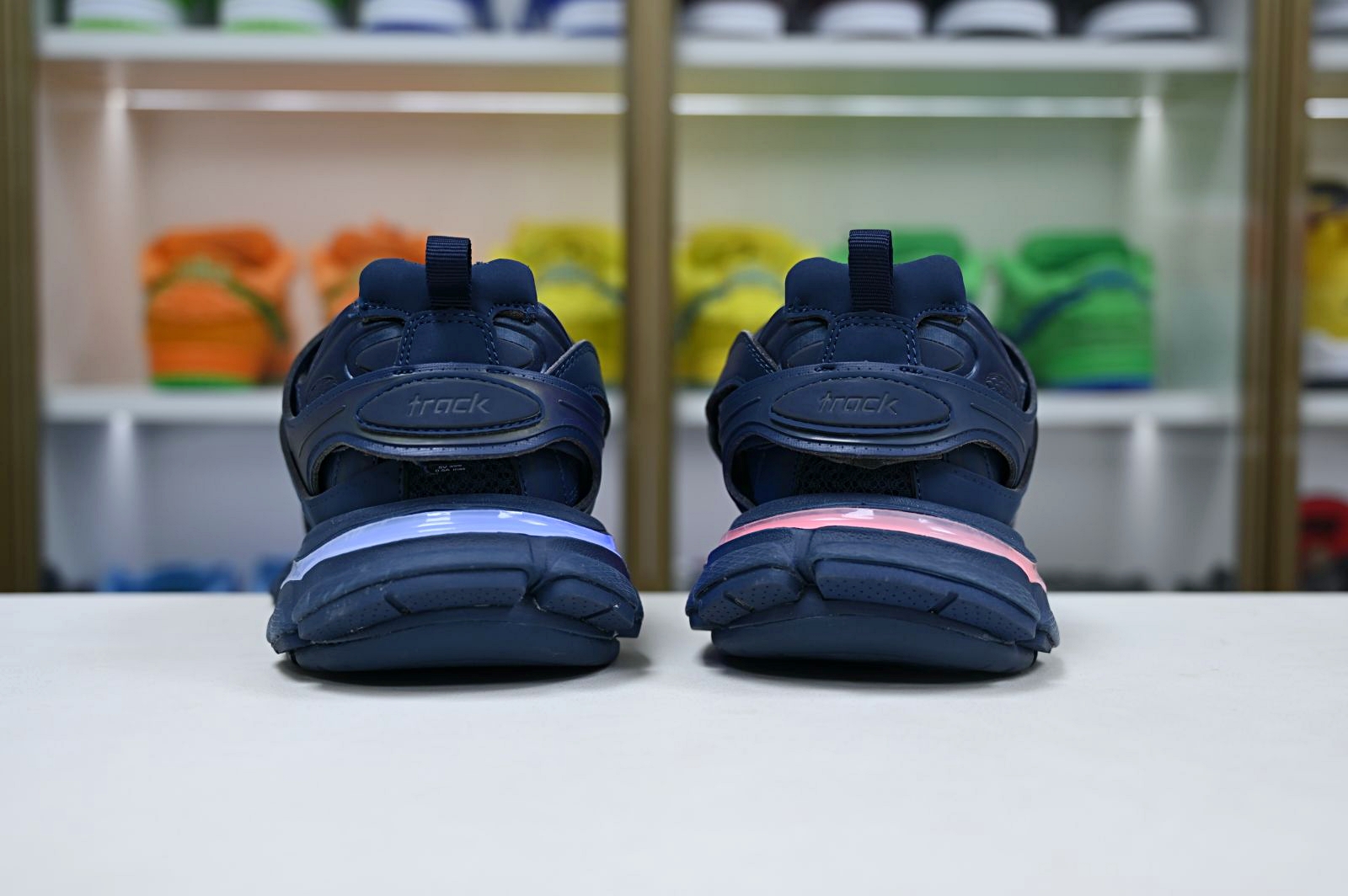 Balenciaga  Track（LED）