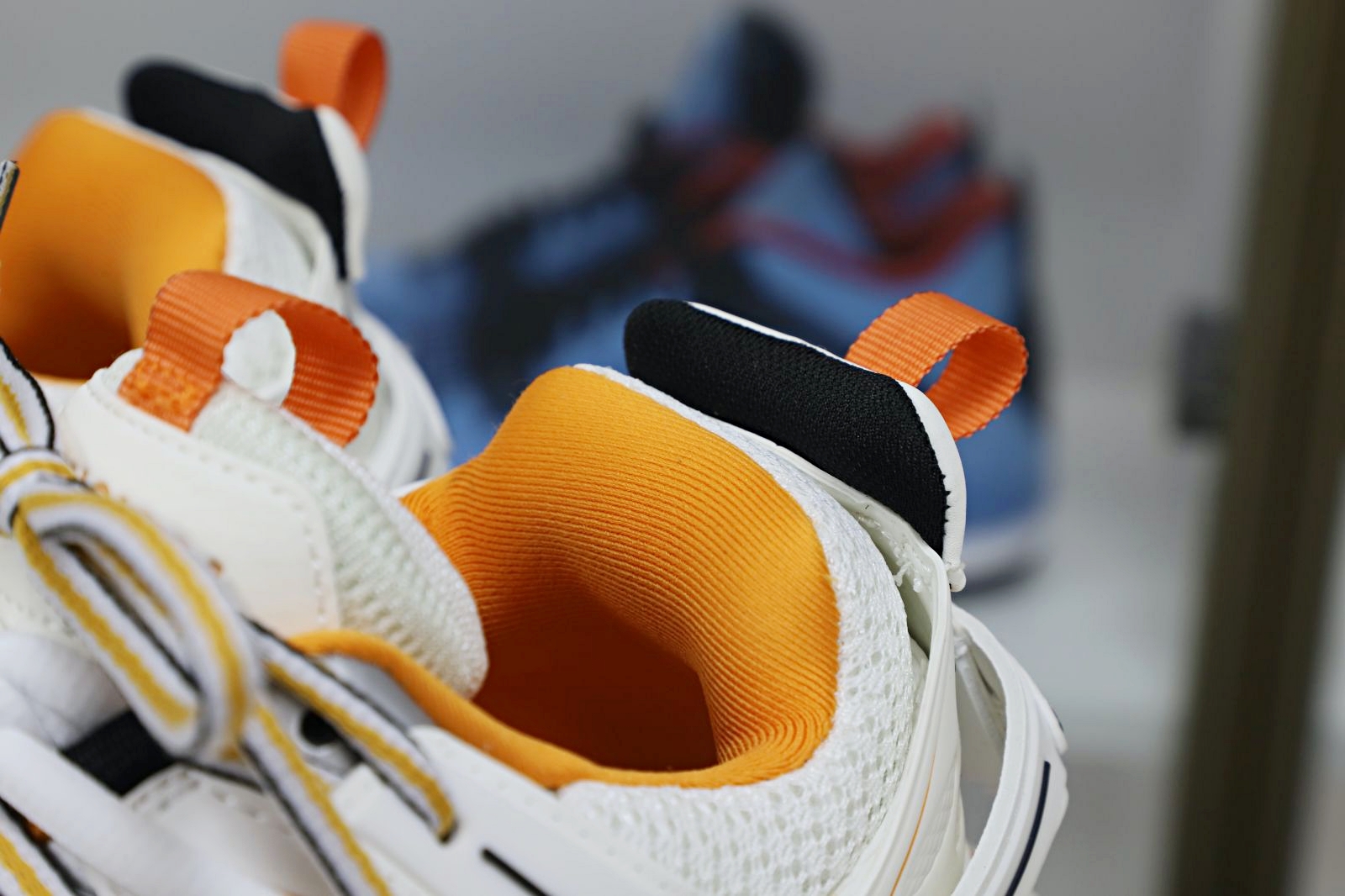 Balenciaga  Track（LED）