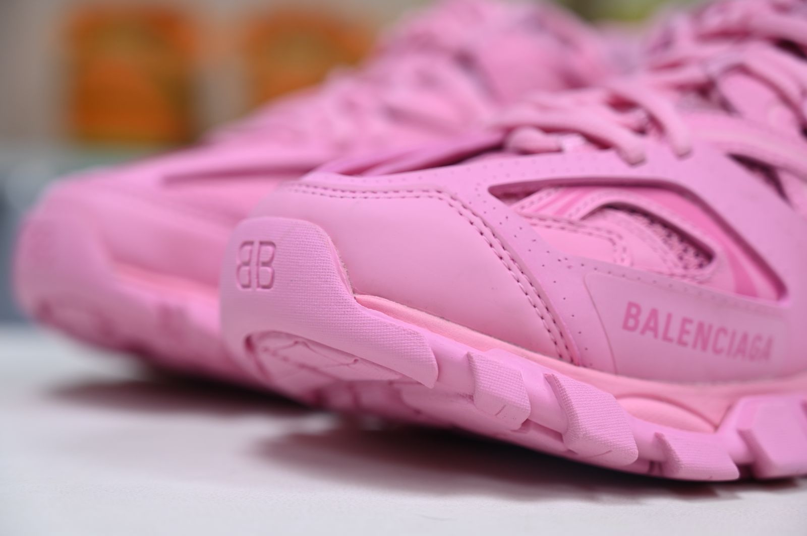 Balenciaga  Track（LED）