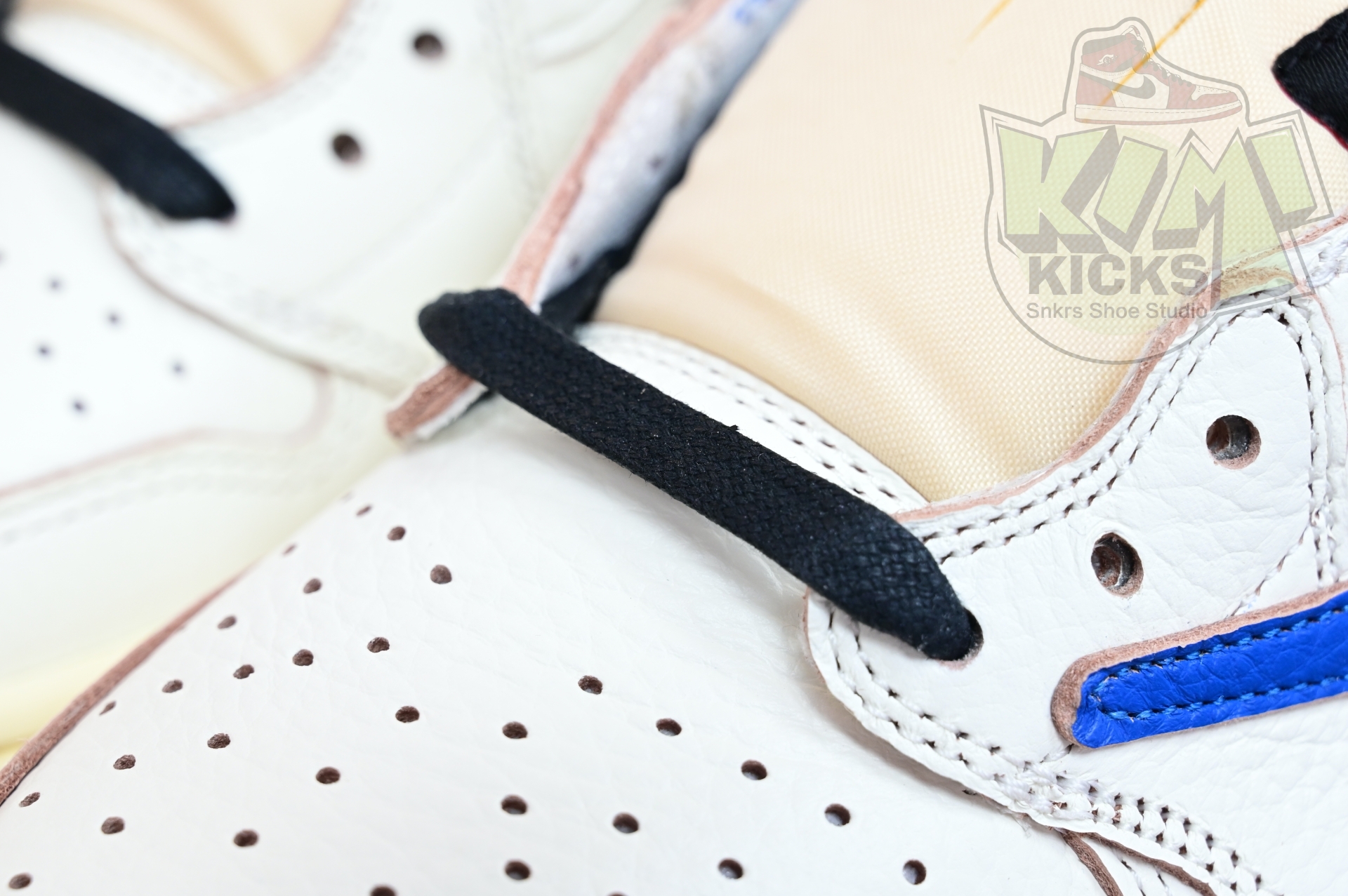 Travis Scott x Jordan Air Jordan 1 Low OG