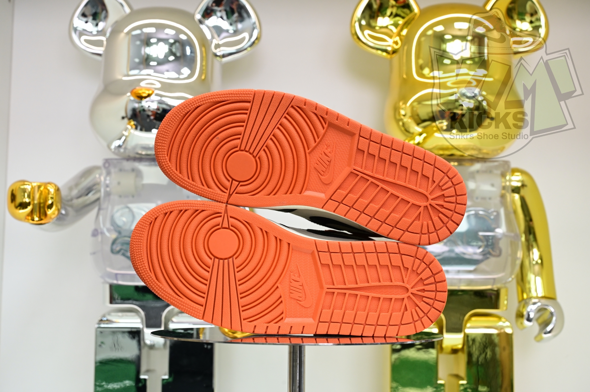 Air Jordan 1“Shattered Backboard” DZ5485-008