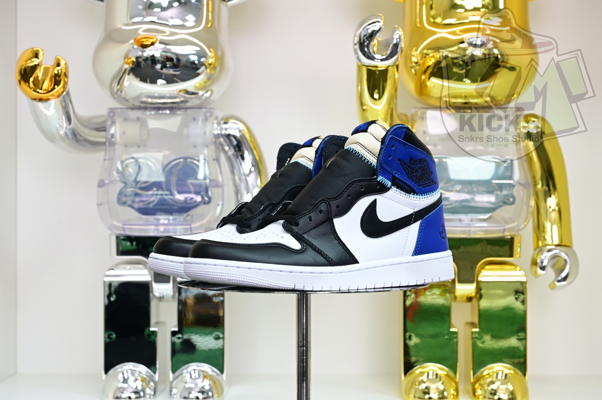 Air Jordan 1  UNDEFEATED x fragment design HIGH OG 107847-001