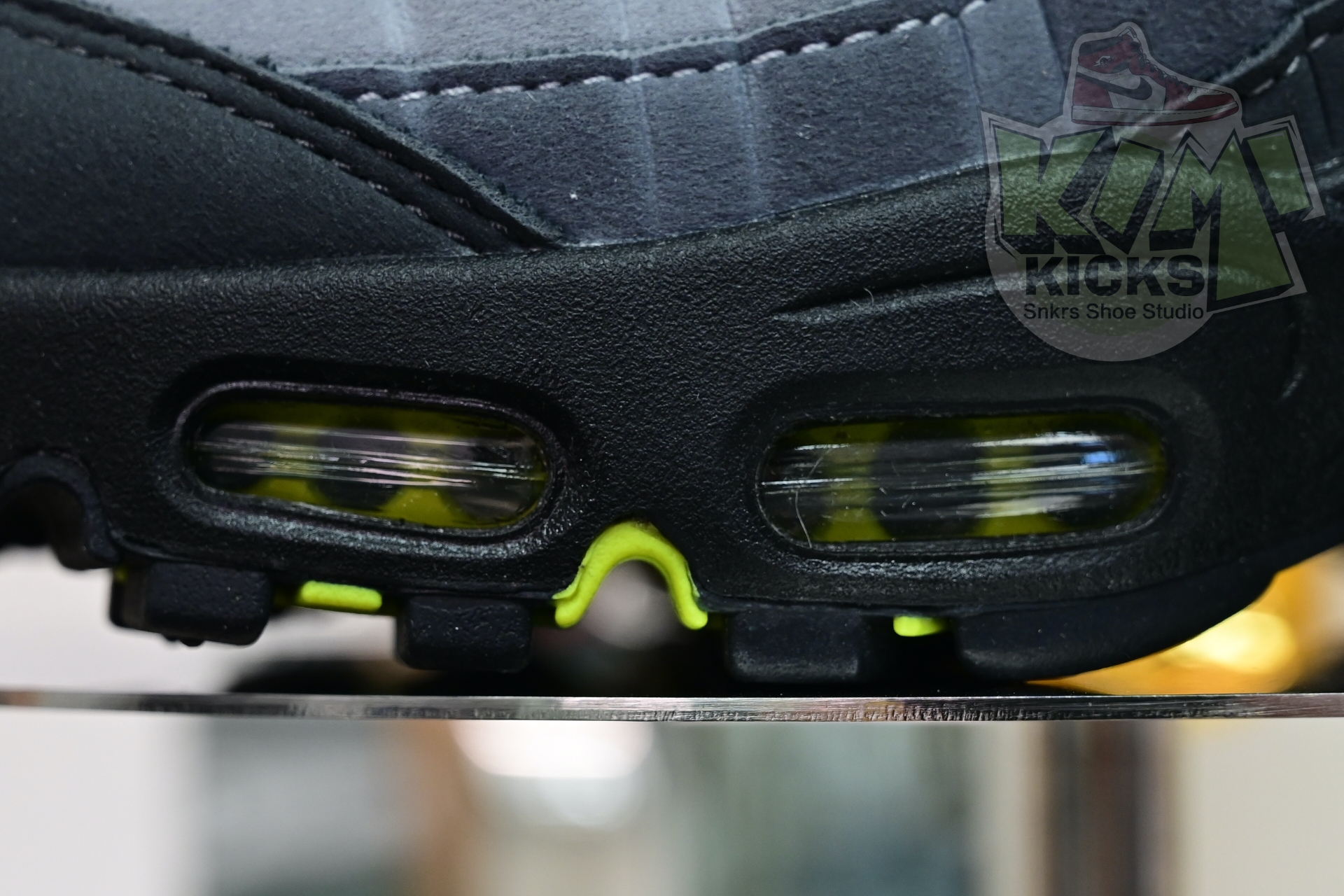 Nike Air Max 95 0G Neon  CT1689-001