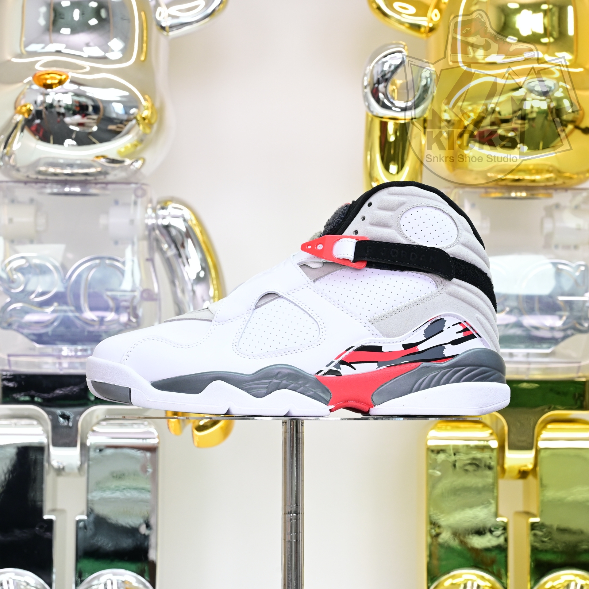 Air Jordan 8 Retro Bugs Bunny  305381-103