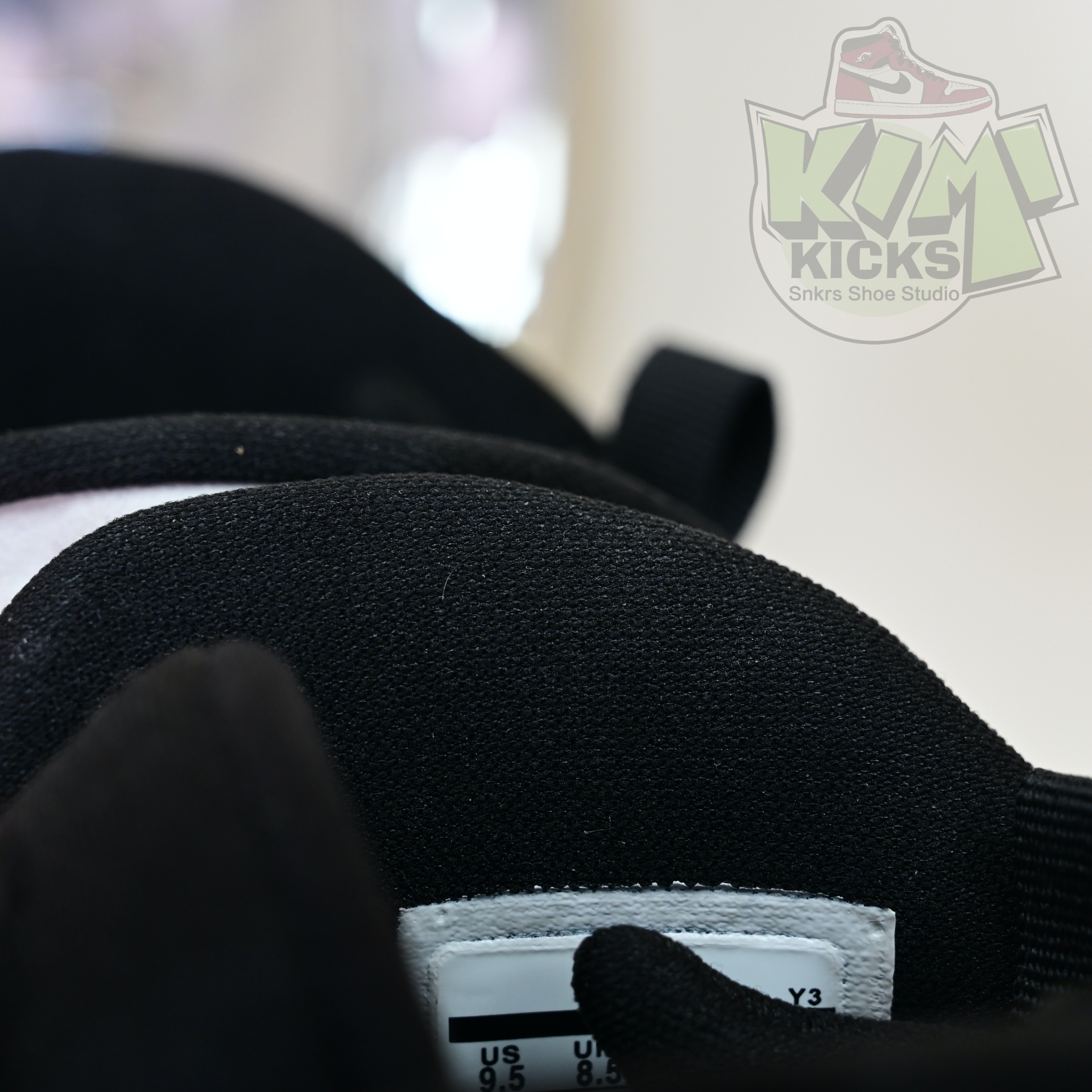 Air Jordan 8 Retro Bugs Bunny  305381-103