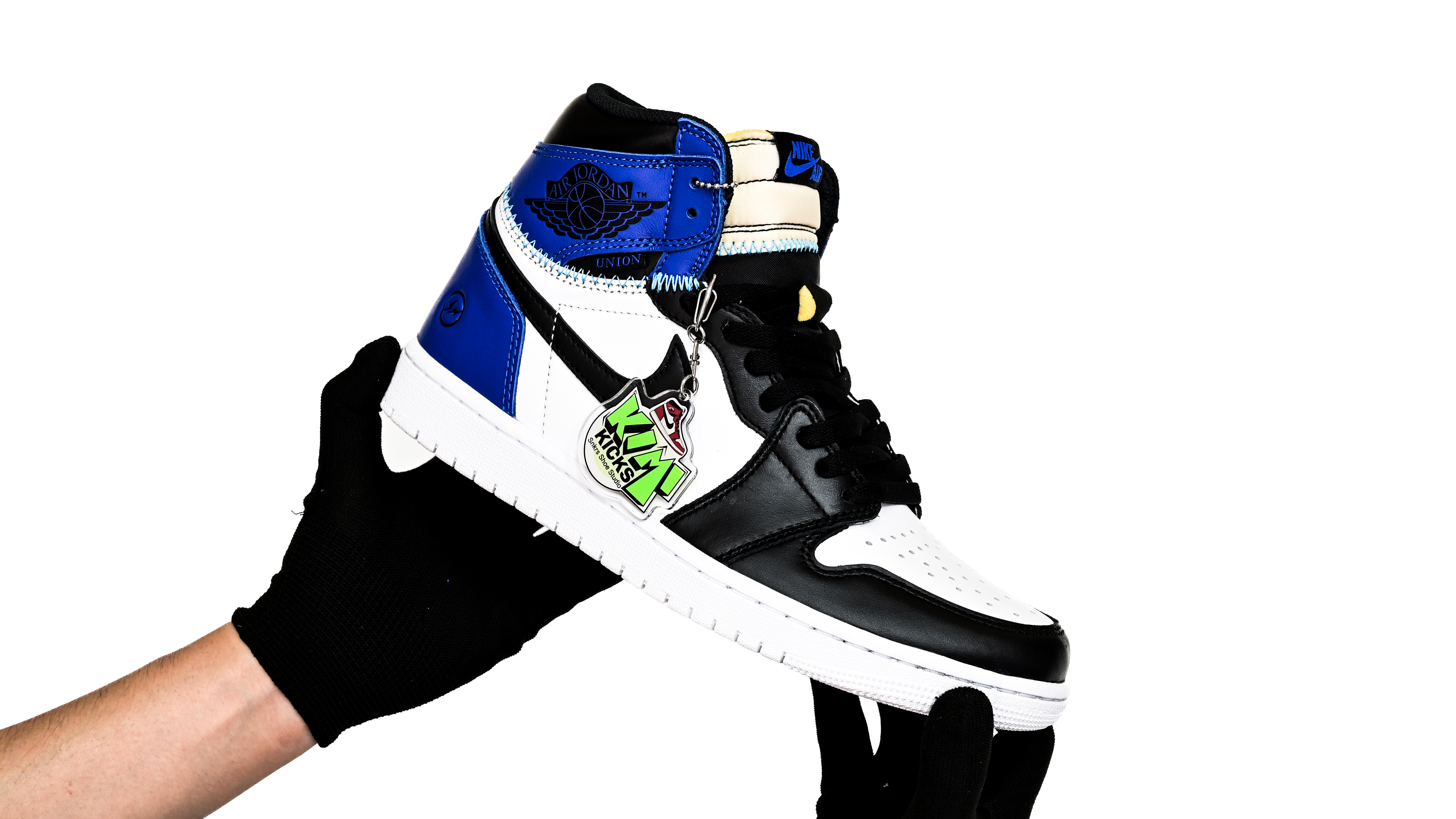 Air Jordan 1  UNDEFEATED x fragment design HIGH OG 107847-001
