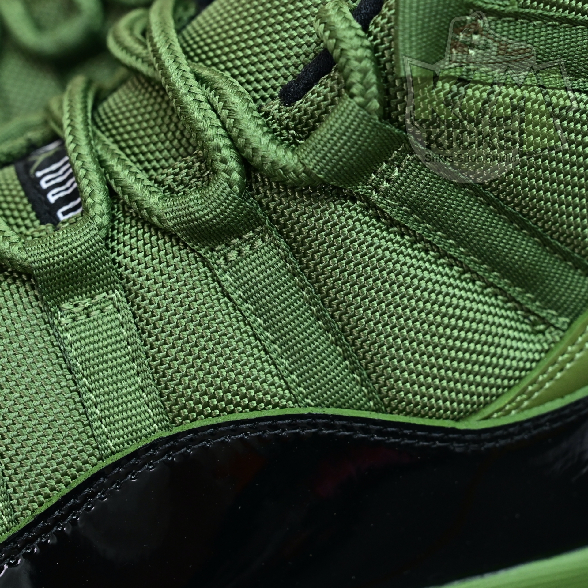 Air Jordan 11  RETRO CT8012-300