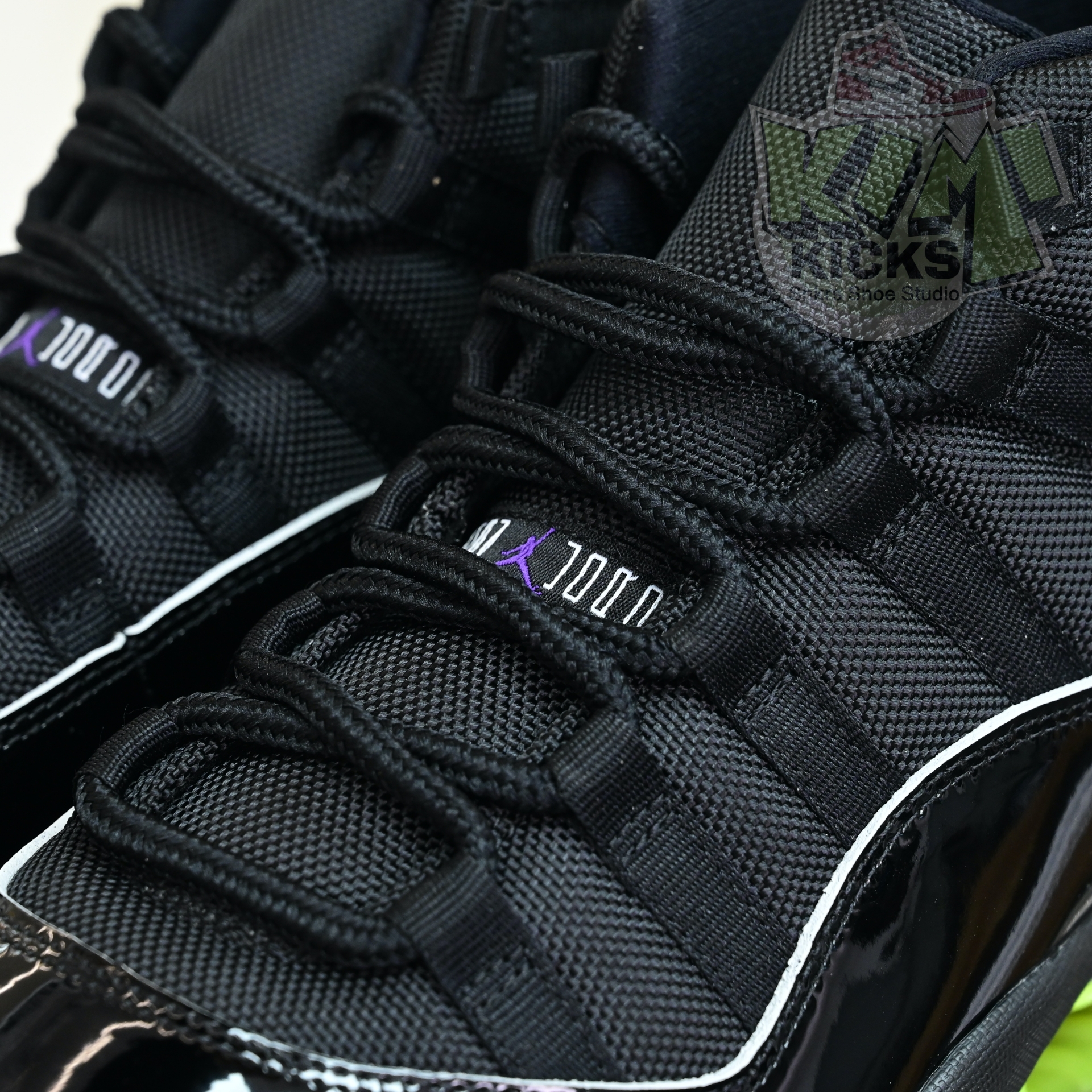 Air Jordan 11 GS Black/Barely Volt   CT8012-003