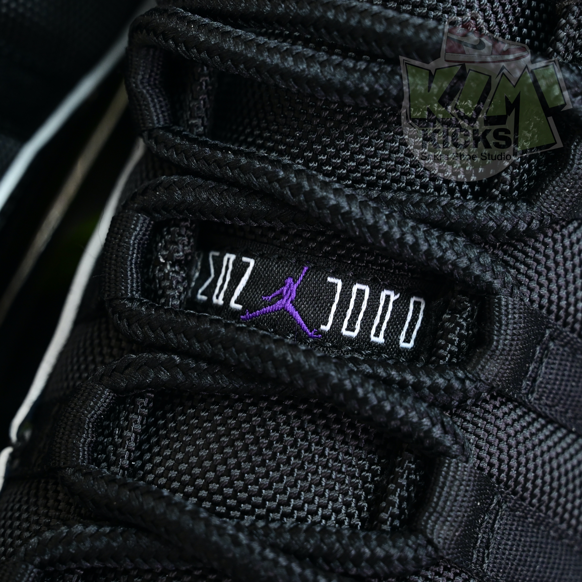 Air Jordan 11 GS Black/Barely Volt   CT8012-003