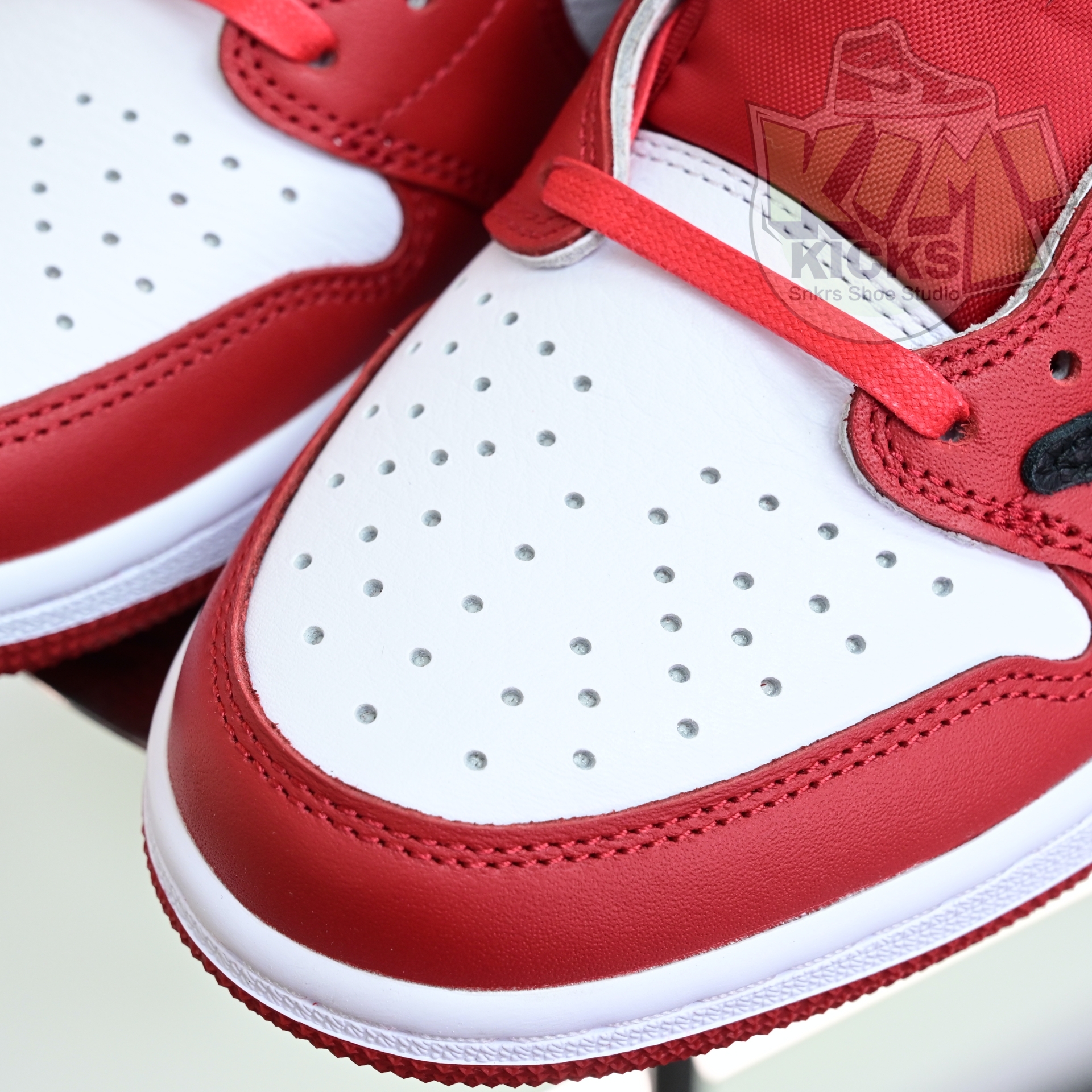 Travis Scott x Air Jordan 1  Low “Chicago”  DM7866-101