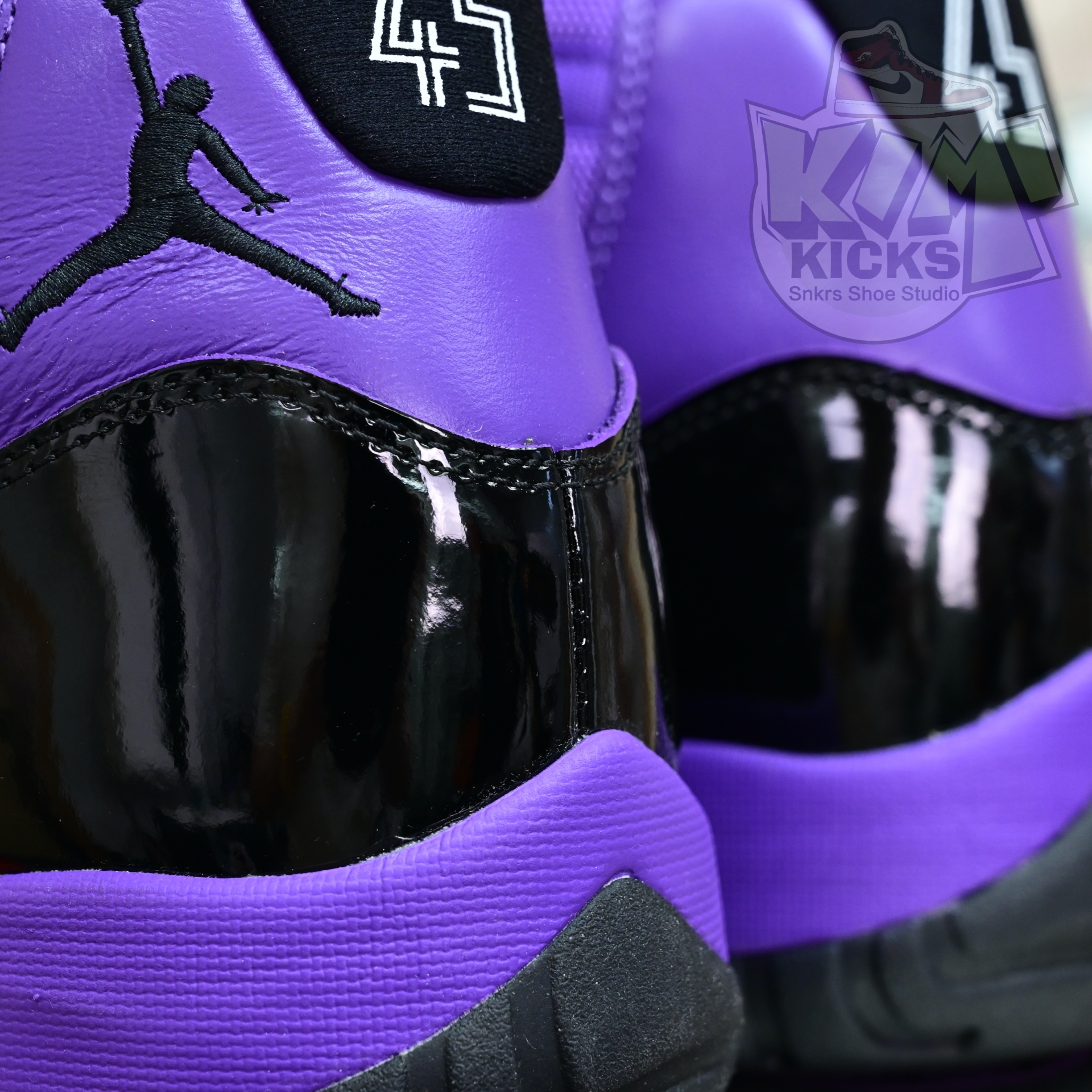 Air Jordan 11  RETRO CT8012-500