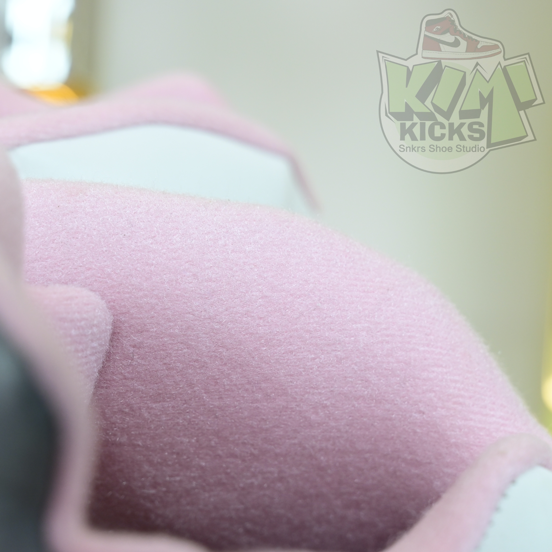 Air Jordan 5“Medium Soft Pink” HQ7978-102