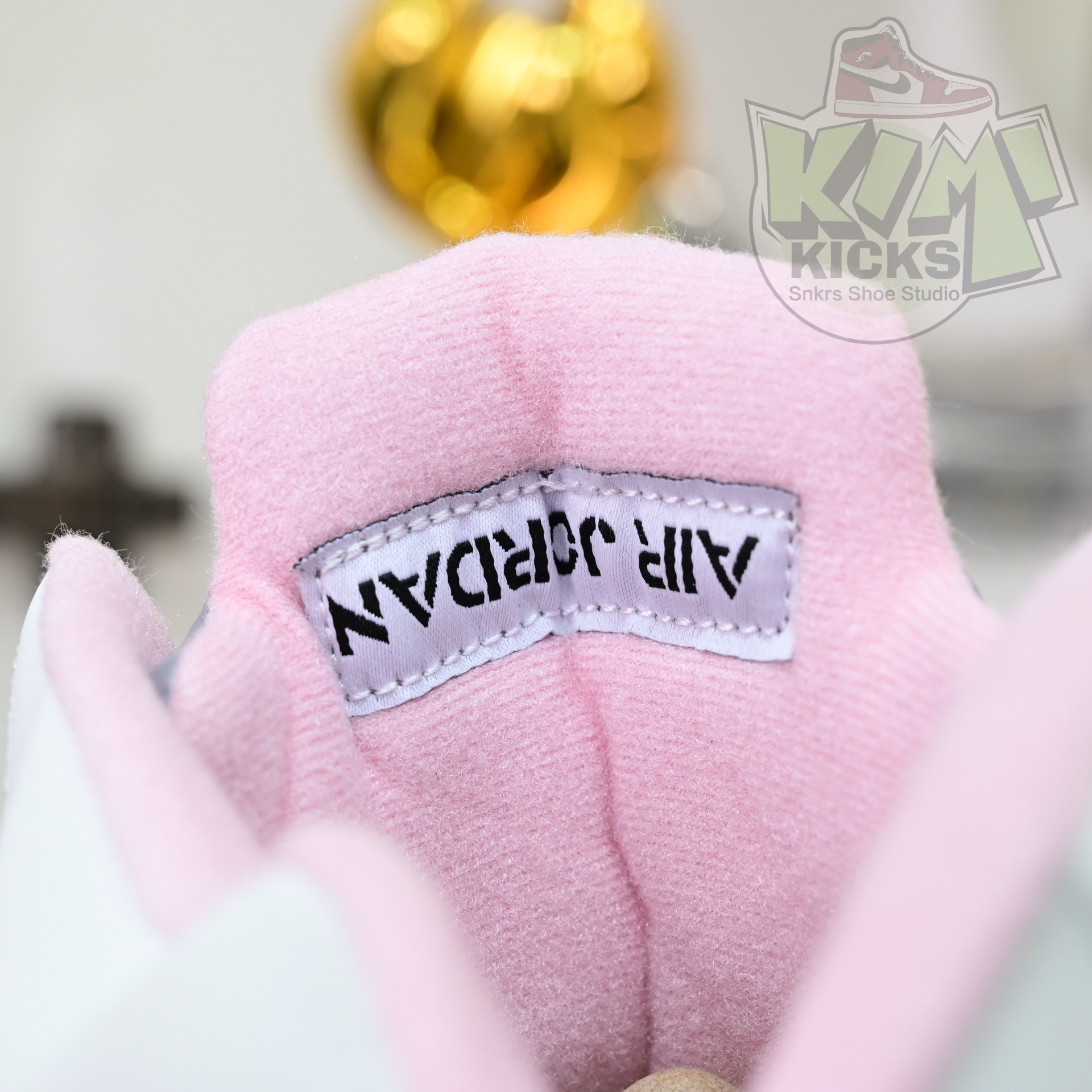 Air Jordan 5“Medium Soft Pink” HQ7978-102