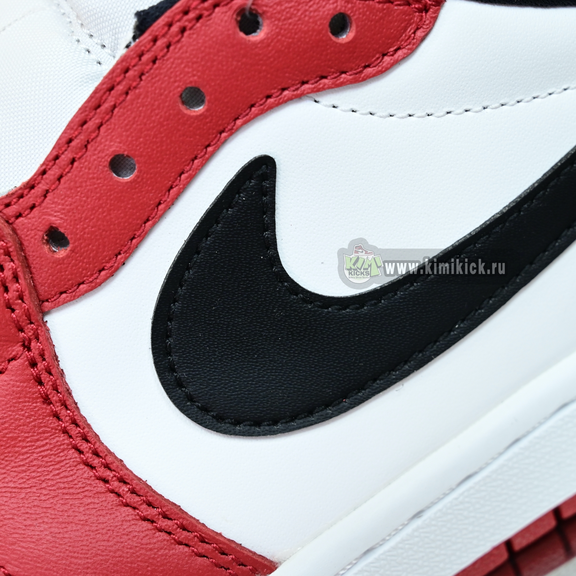 Air Jordan 1 RETRO LOW OG“Black Muslin Varsity Red” HQ6998-600