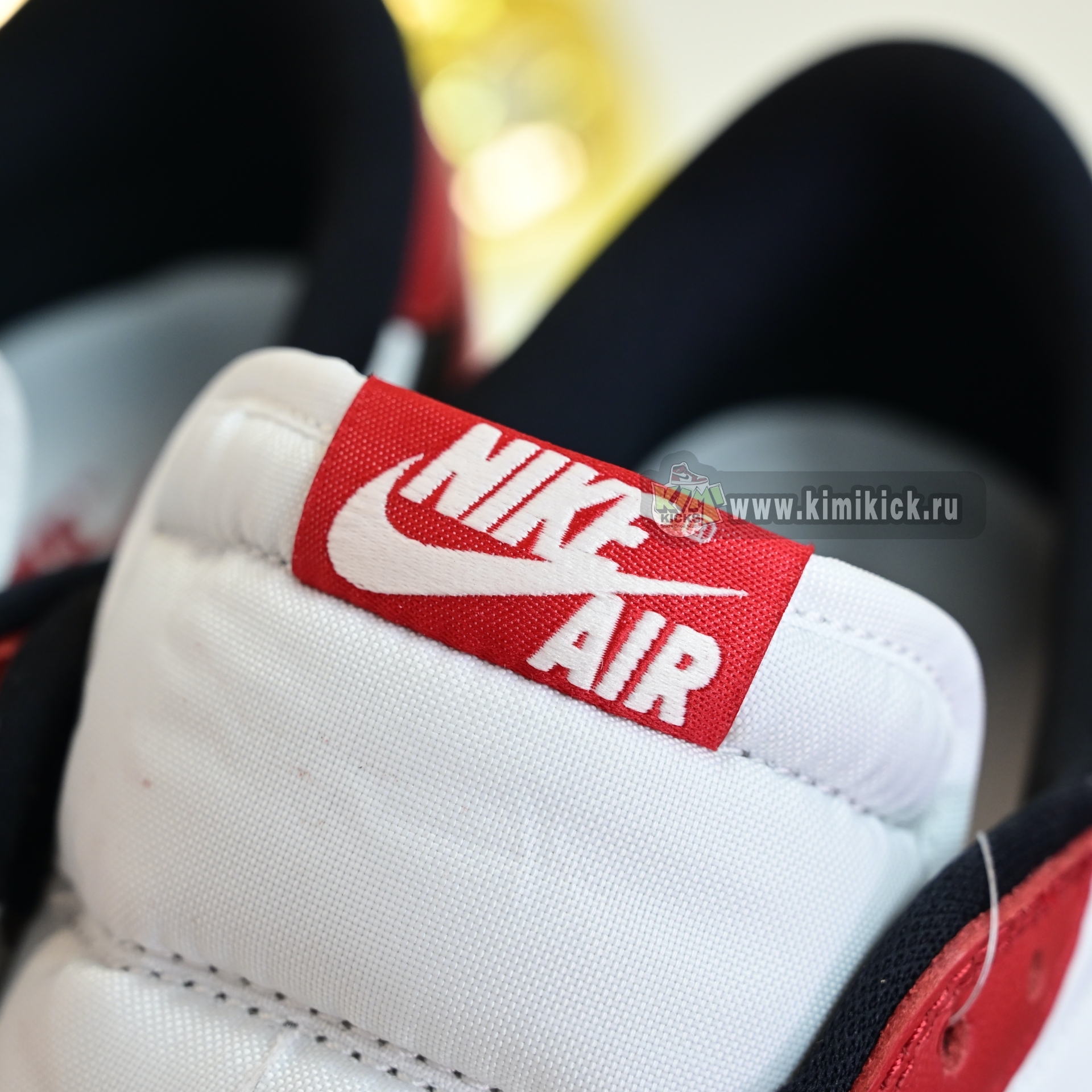 Air Jordan 1 RETRO LOW OG“Black Muslin Varsity Red” HQ6998-600