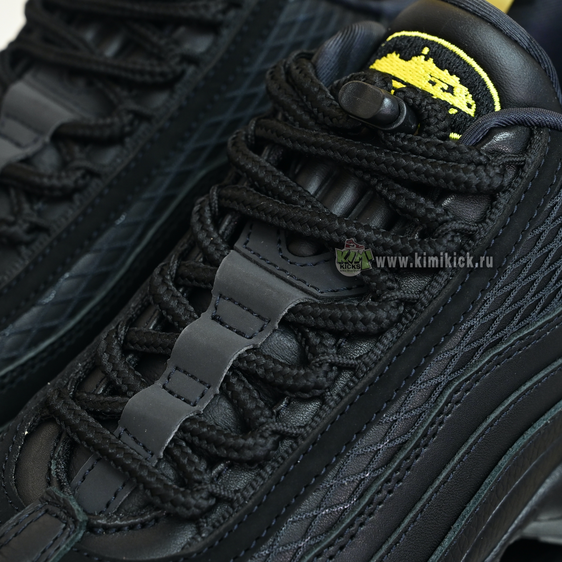 Corteiz x Nike Air Max 95 Tour Yellow  FB2709-003