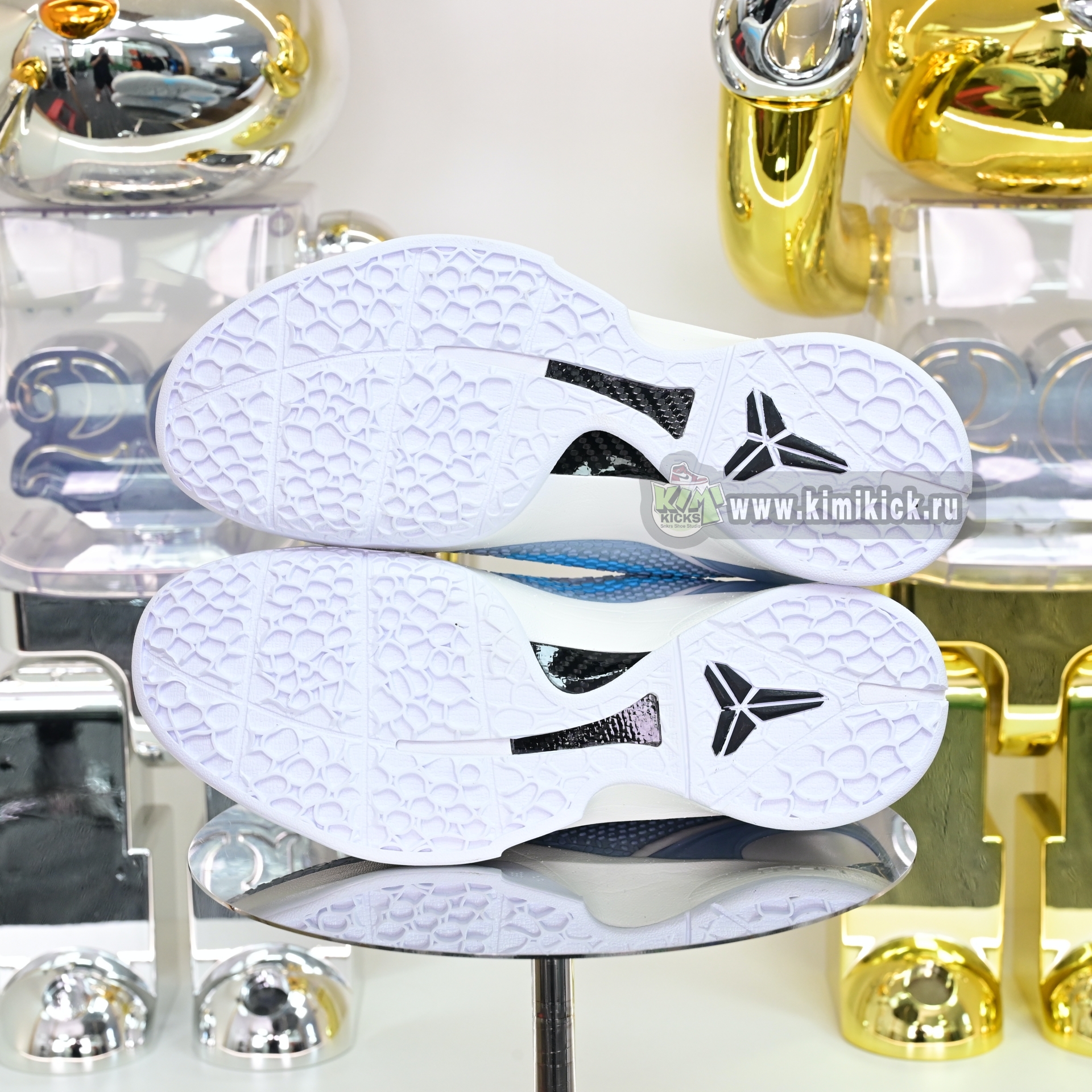 Caitin Clark Nike Kobe 6 EM IO3672-400