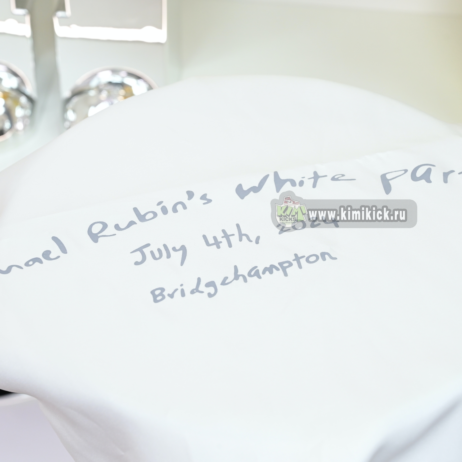 Travis Scott  x Air Jordan 1 TD1228-111