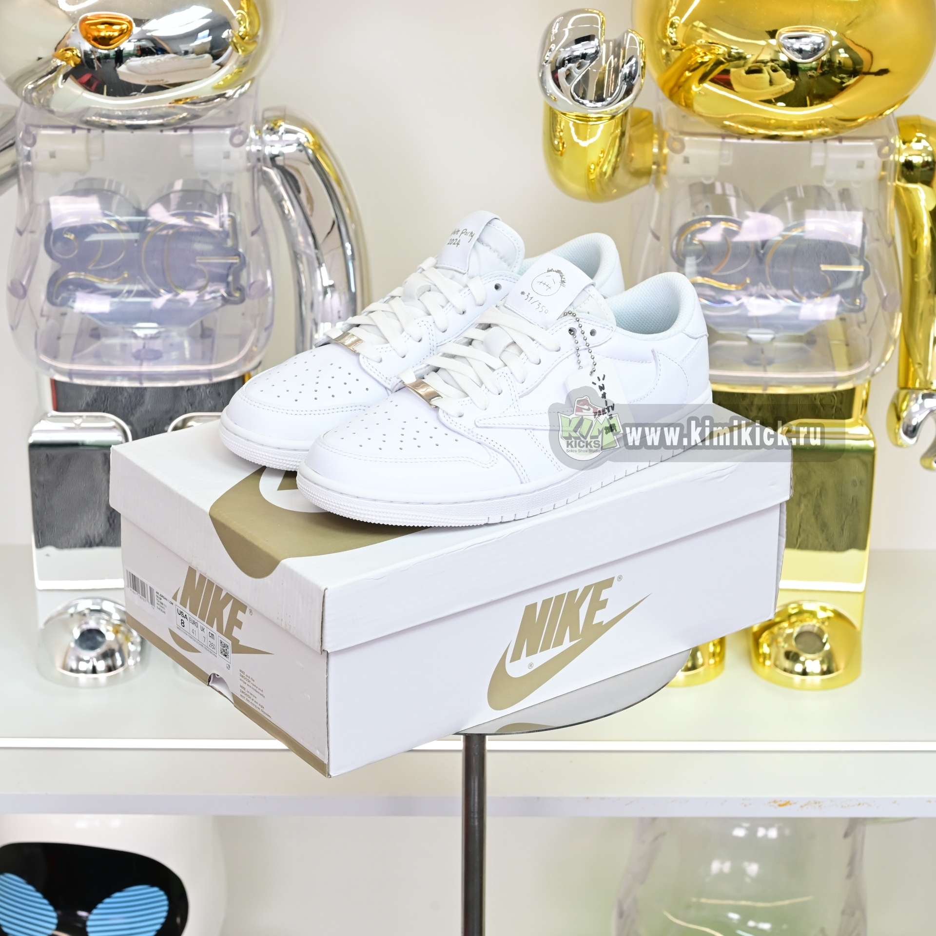 Travis Scott  x Air Jordan 1 TD1228-111