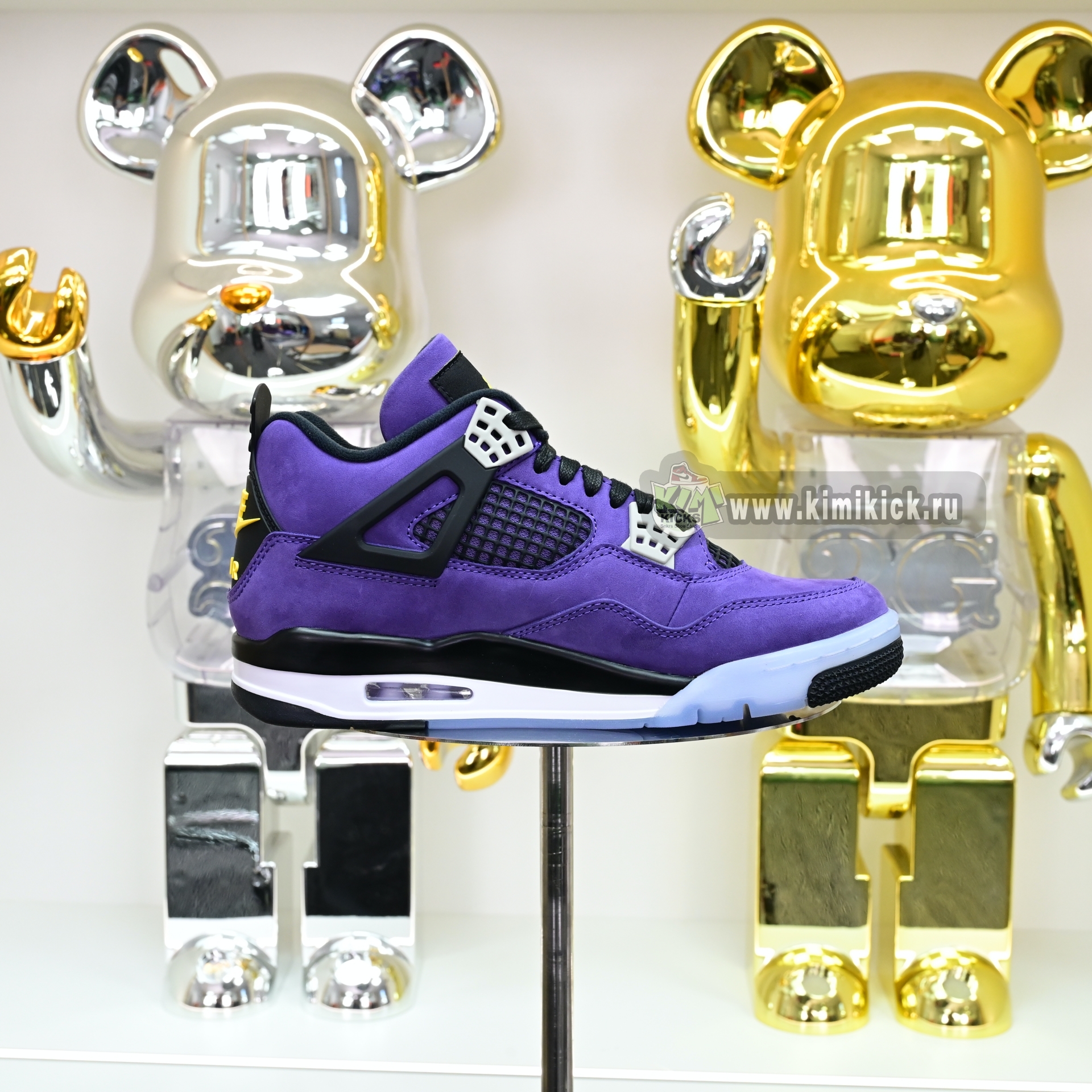 Air Jordan 4 Retro“Imperial Purple” FV5029-500
