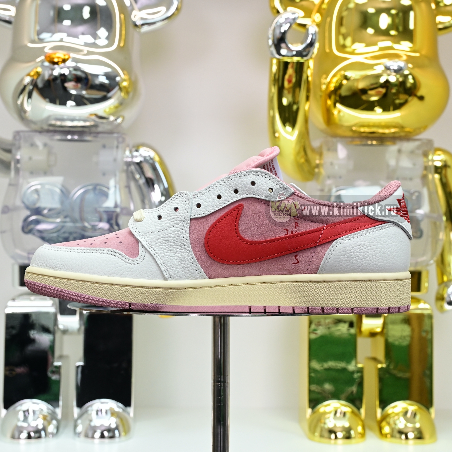 Travis Scott x Air Jordan 1  Low DM7866-100